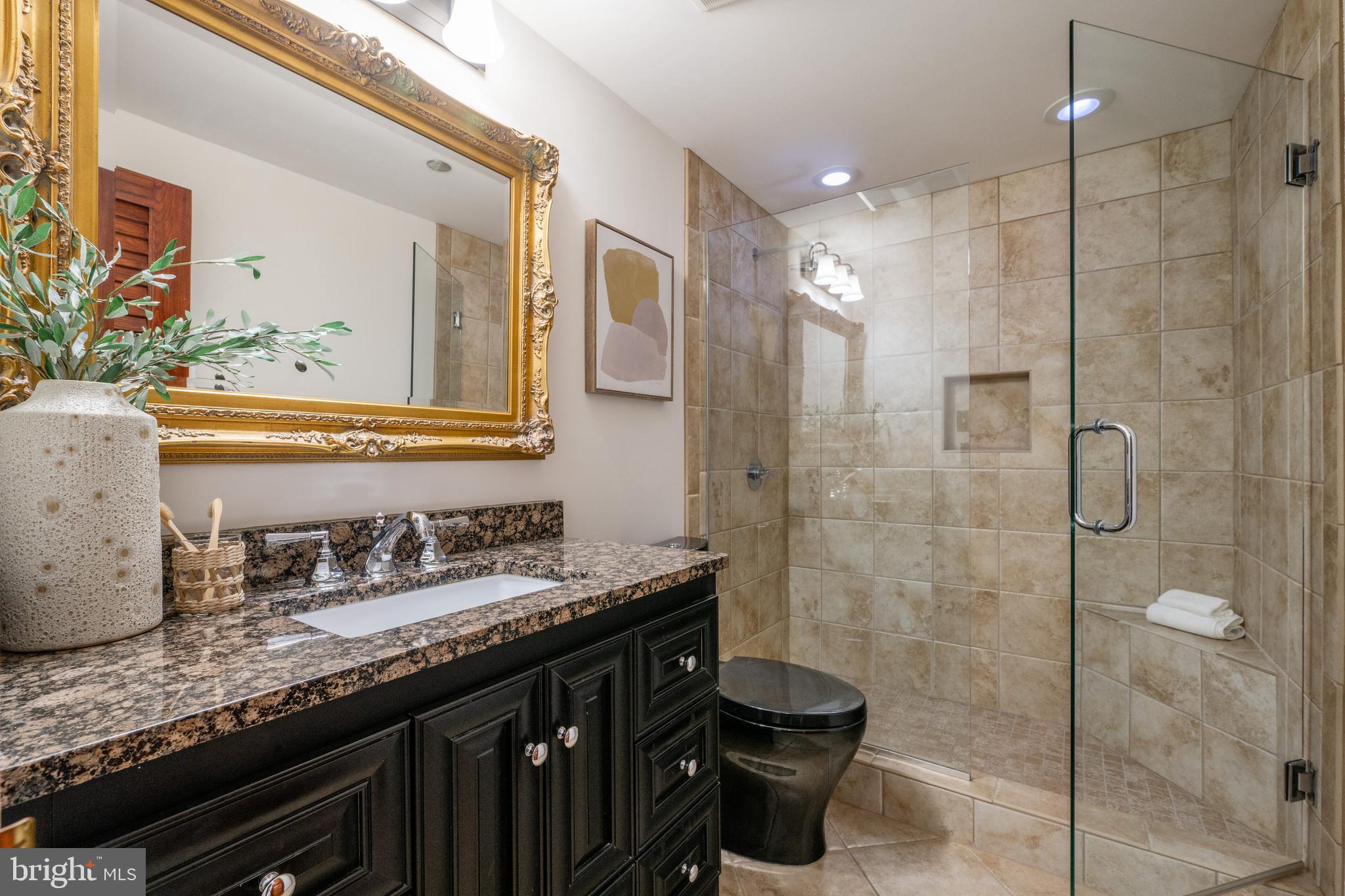 CRYSTAL PARK - Residential