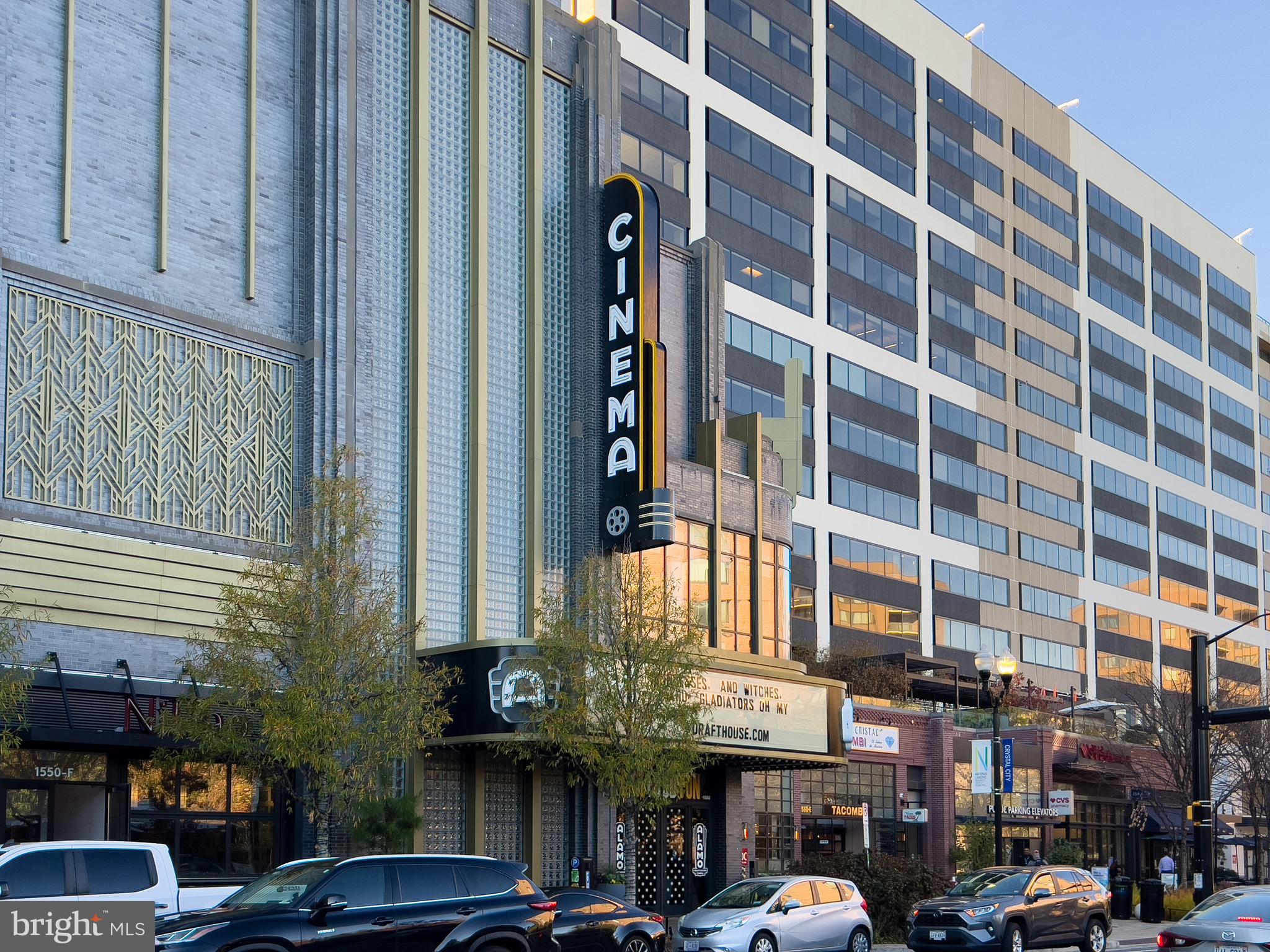 CRYSTAL PARK - Residential