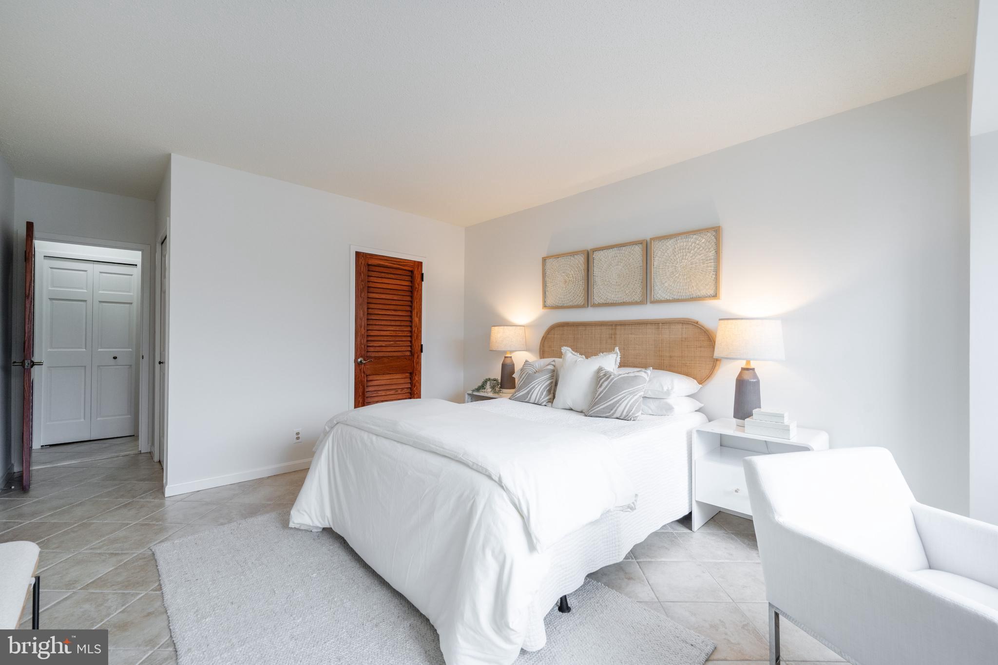 CRYSTAL PARK - Residential