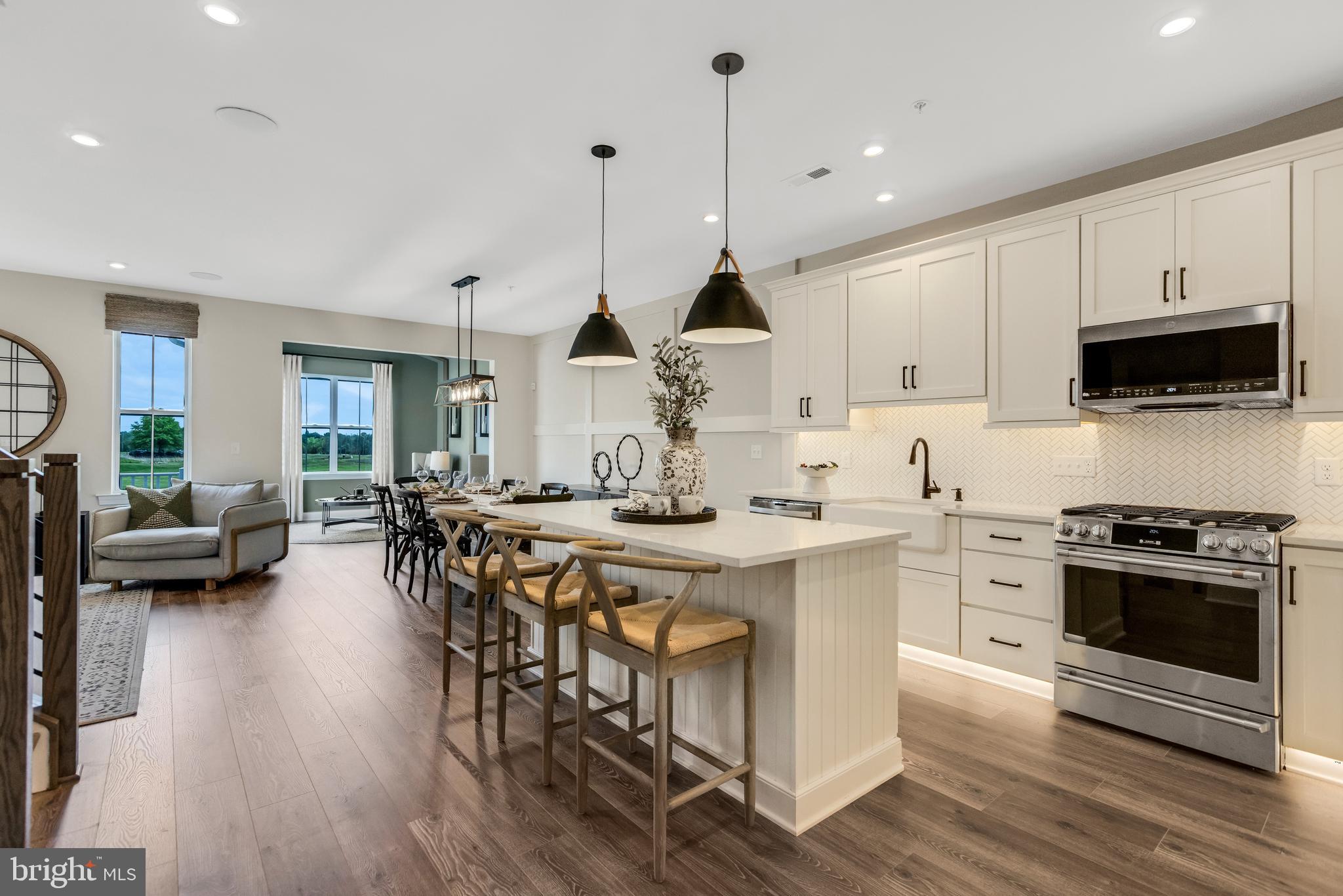 MASON SQUARE - Residential