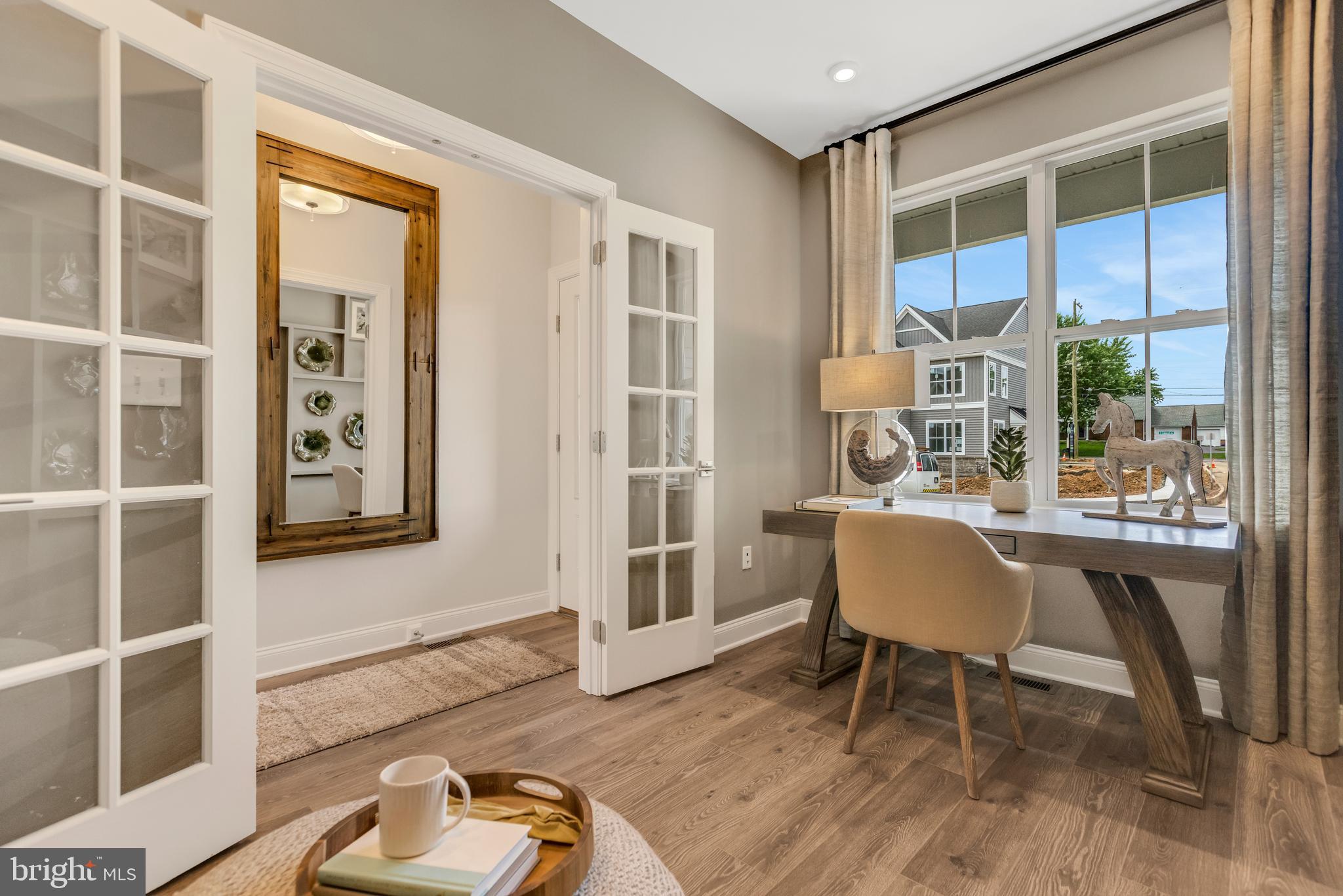 MASON SQUARE - Residential