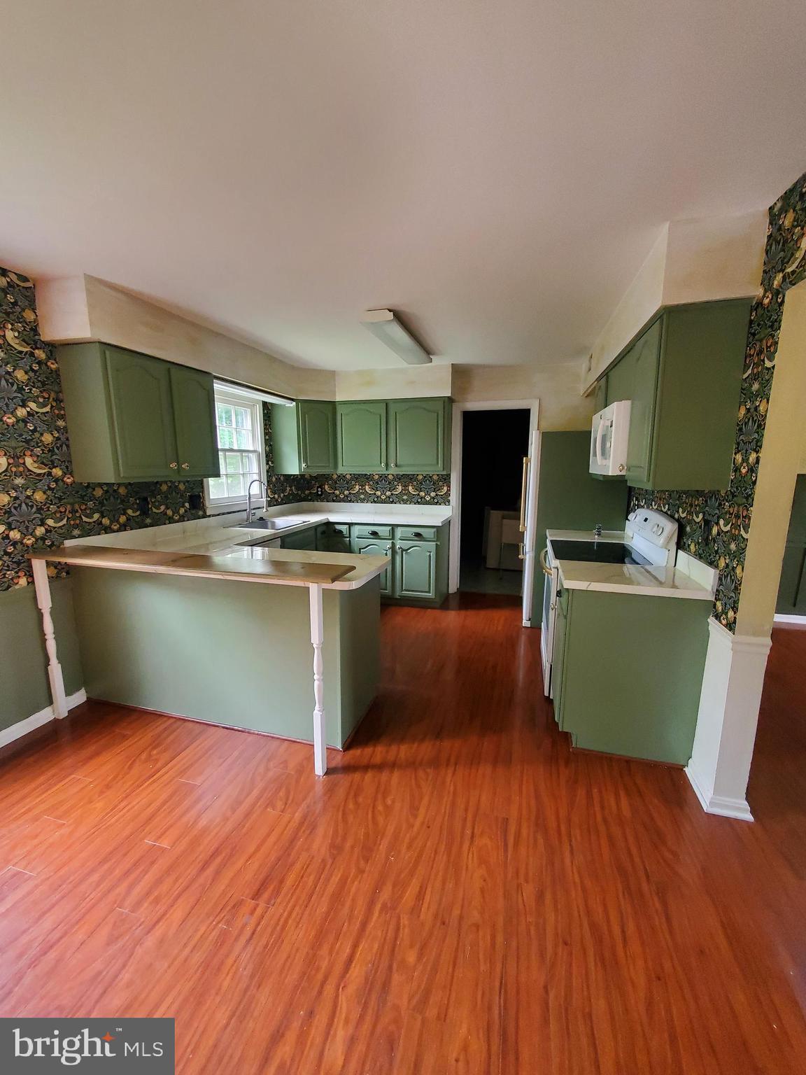 VIENNA OAKS - Residential