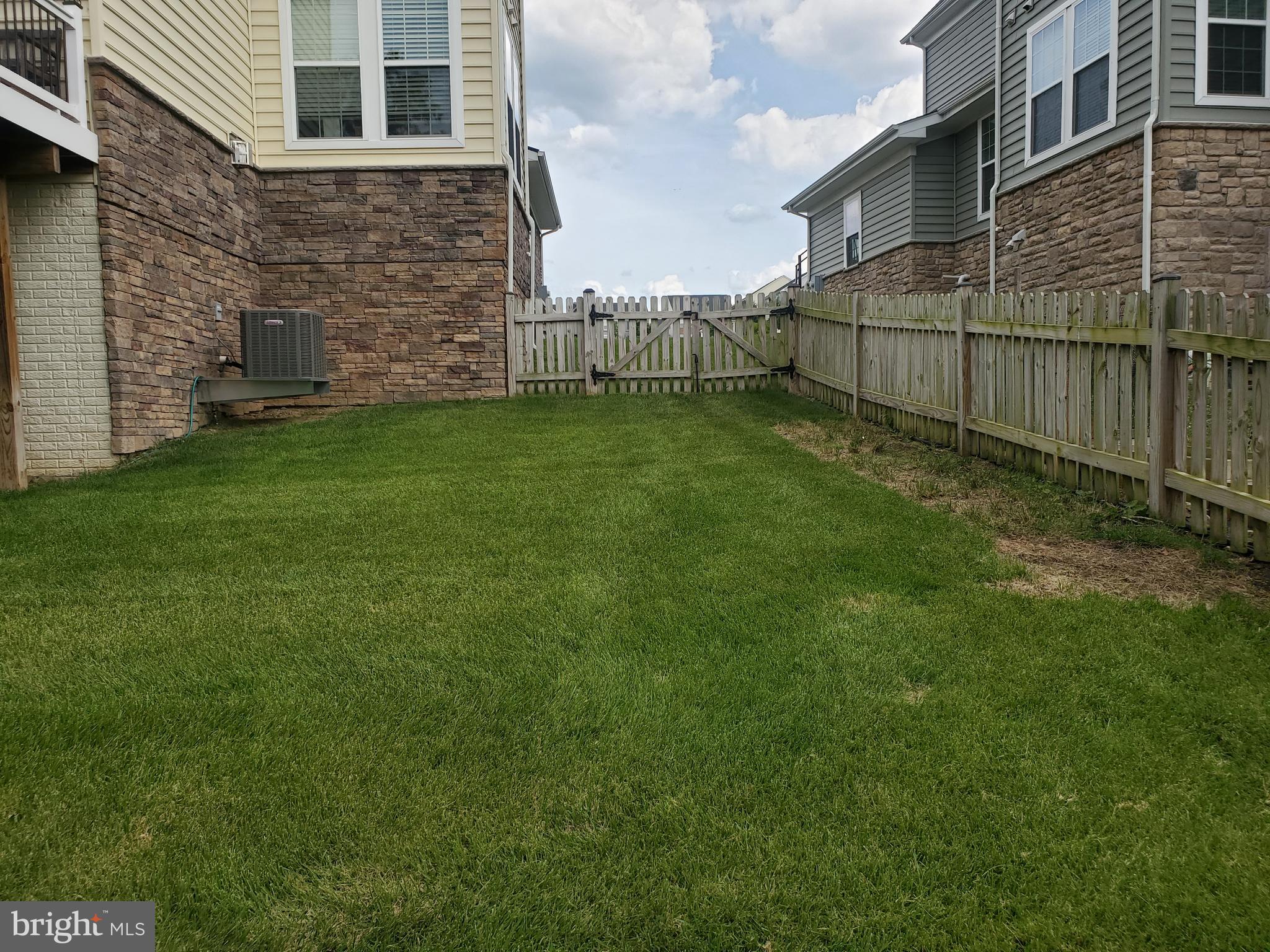 GOOSE CREEK PRESERVE - Residential Lease