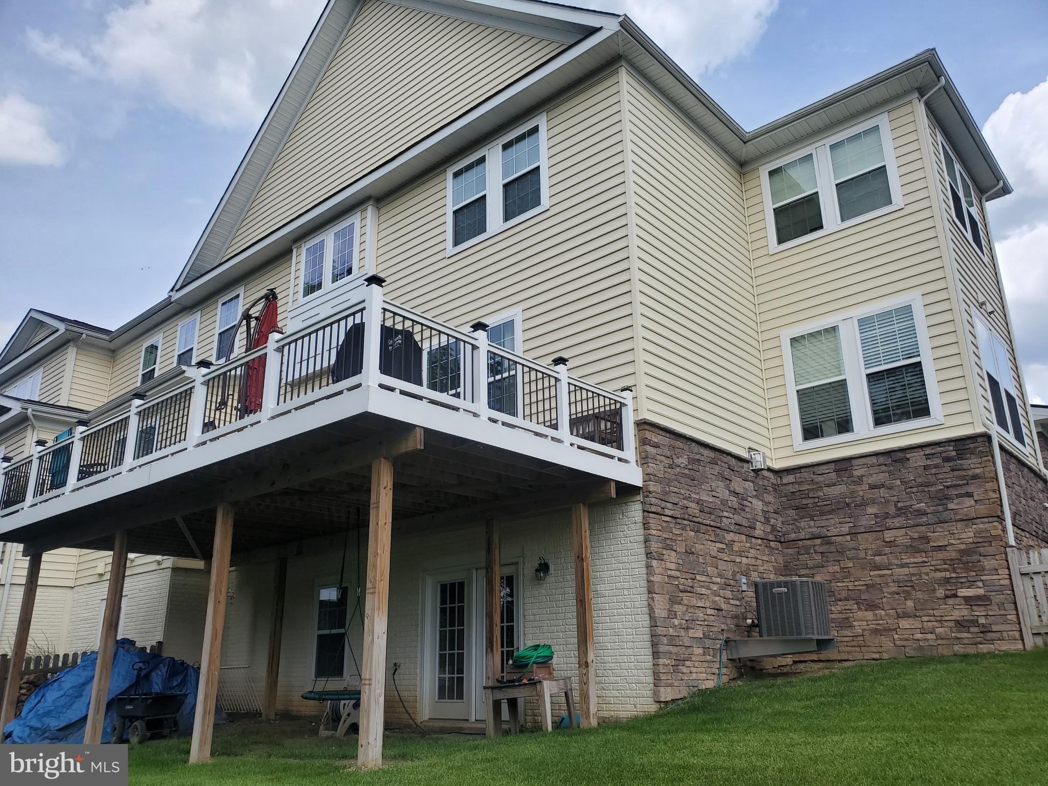 GOOSE CREEK PRESERVE - Residential Lease