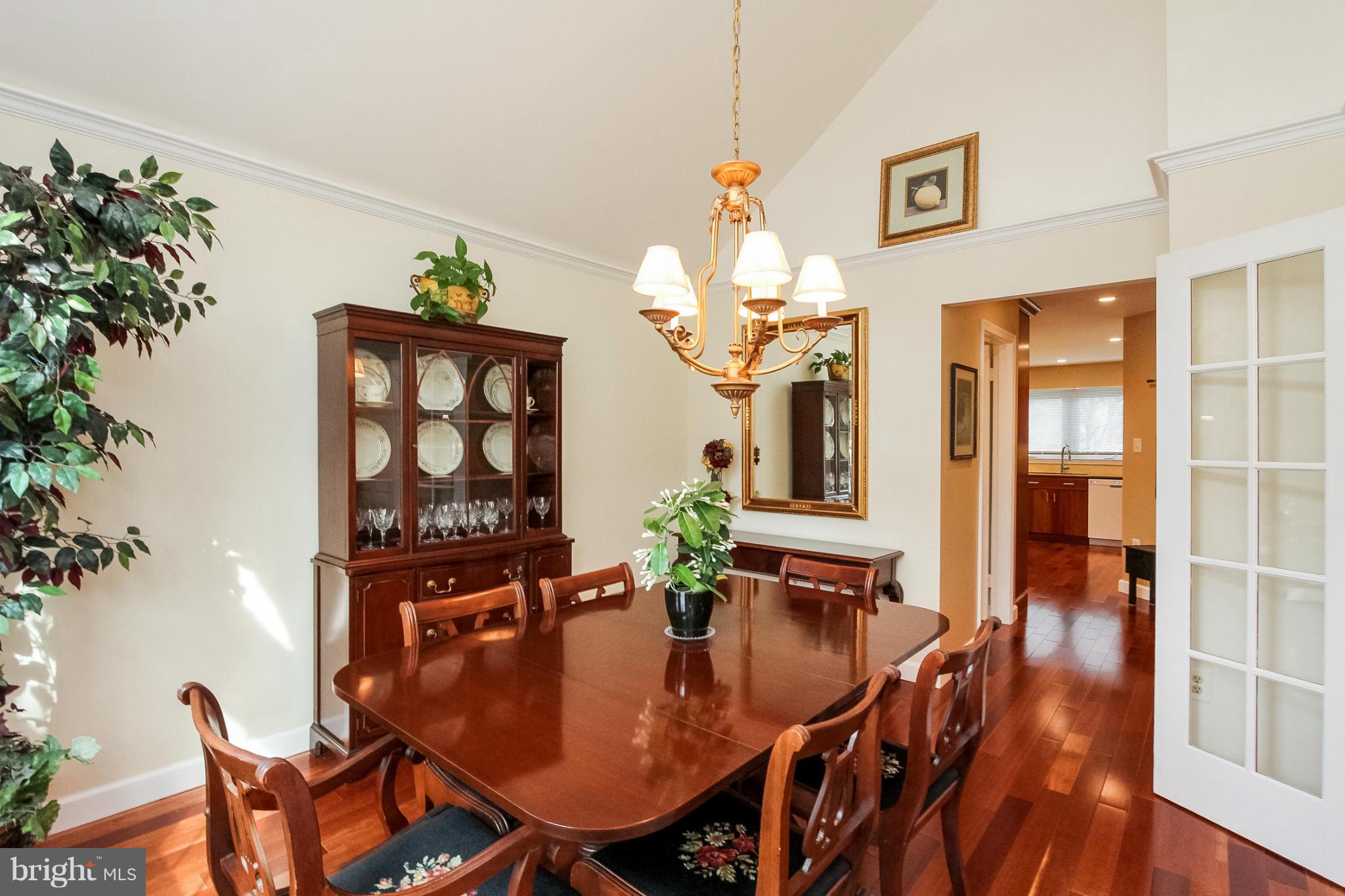 CHANTILLY HIGHLANDS - Residential