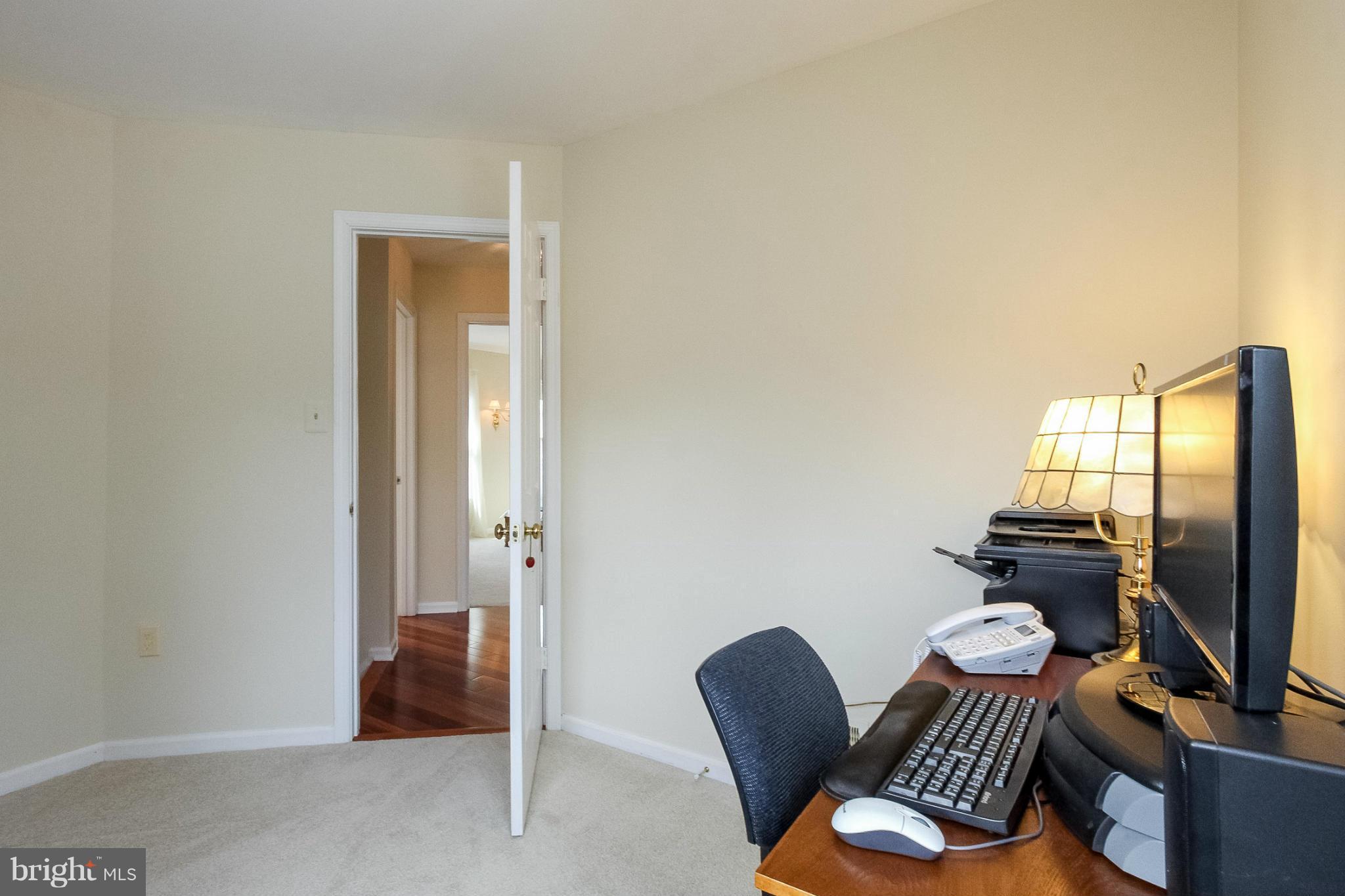 CHANTILLY HIGHLANDS - Residential