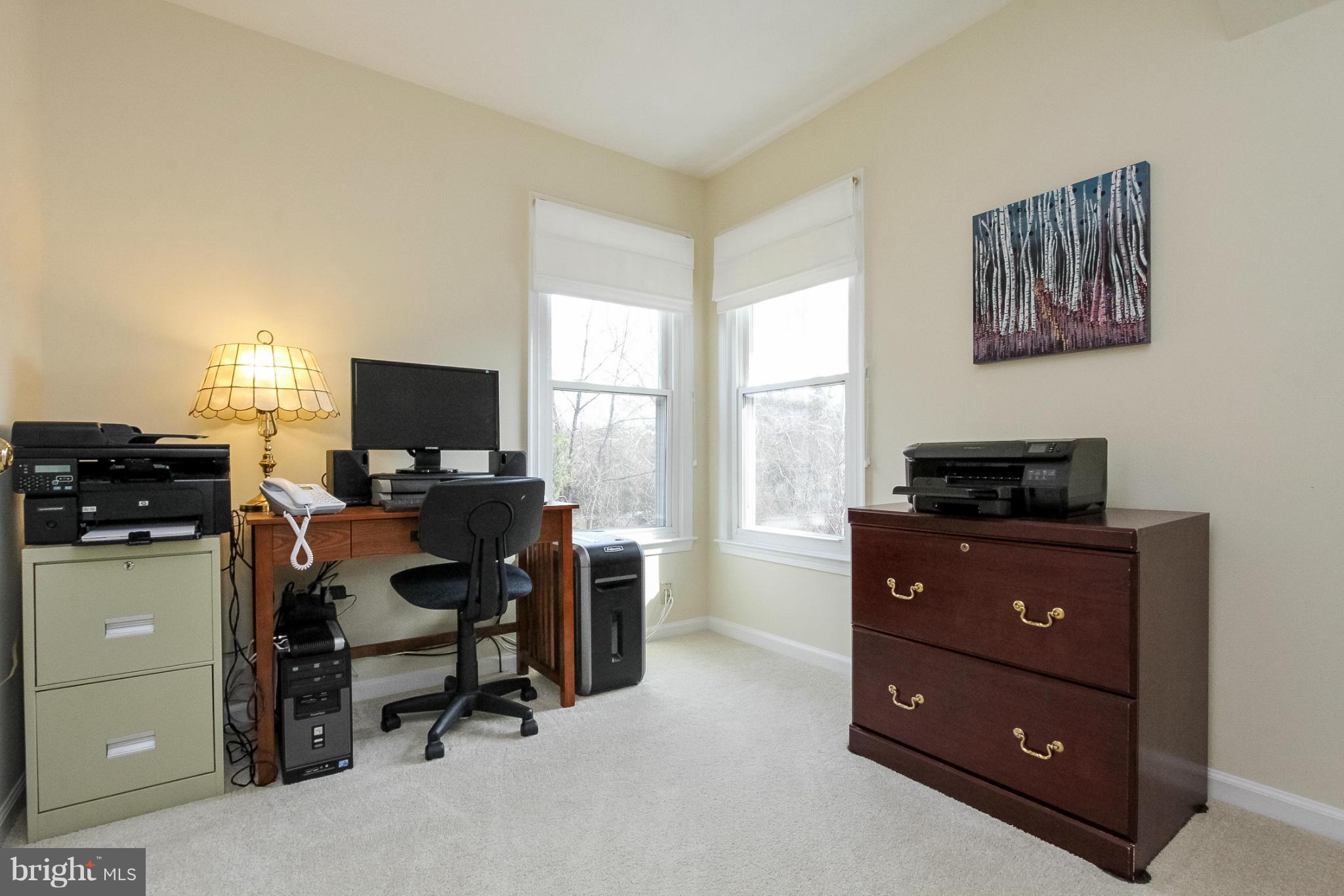 CHANTILLY HIGHLANDS - Residential