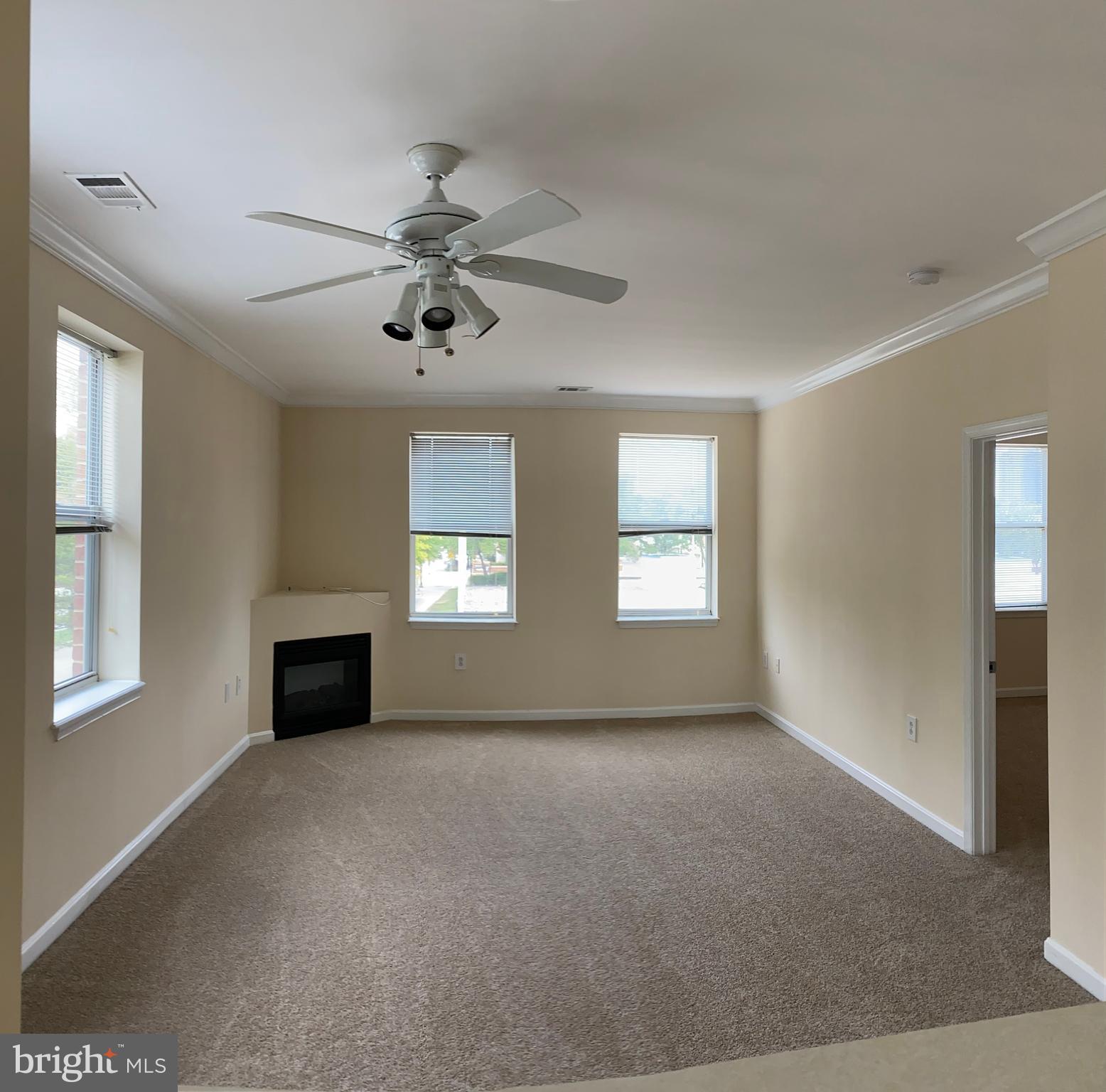 PIERSIDE AT HARBORVIEW - Residential