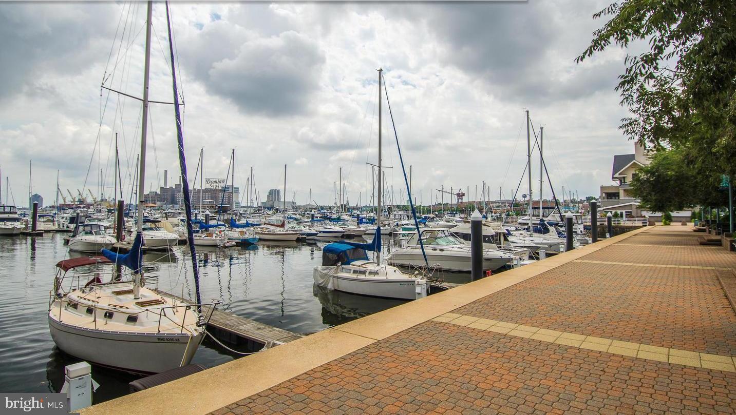 PIERSIDE AT HARBORVIEW - Residential