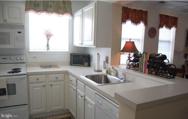 PIERSIDE AT HARBORVIEW - Residential