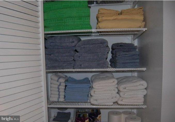 PIERSIDE AT HARBORVIEW - Residential