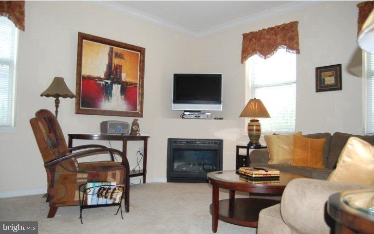 PIERSIDE AT HARBORVIEW - Residential