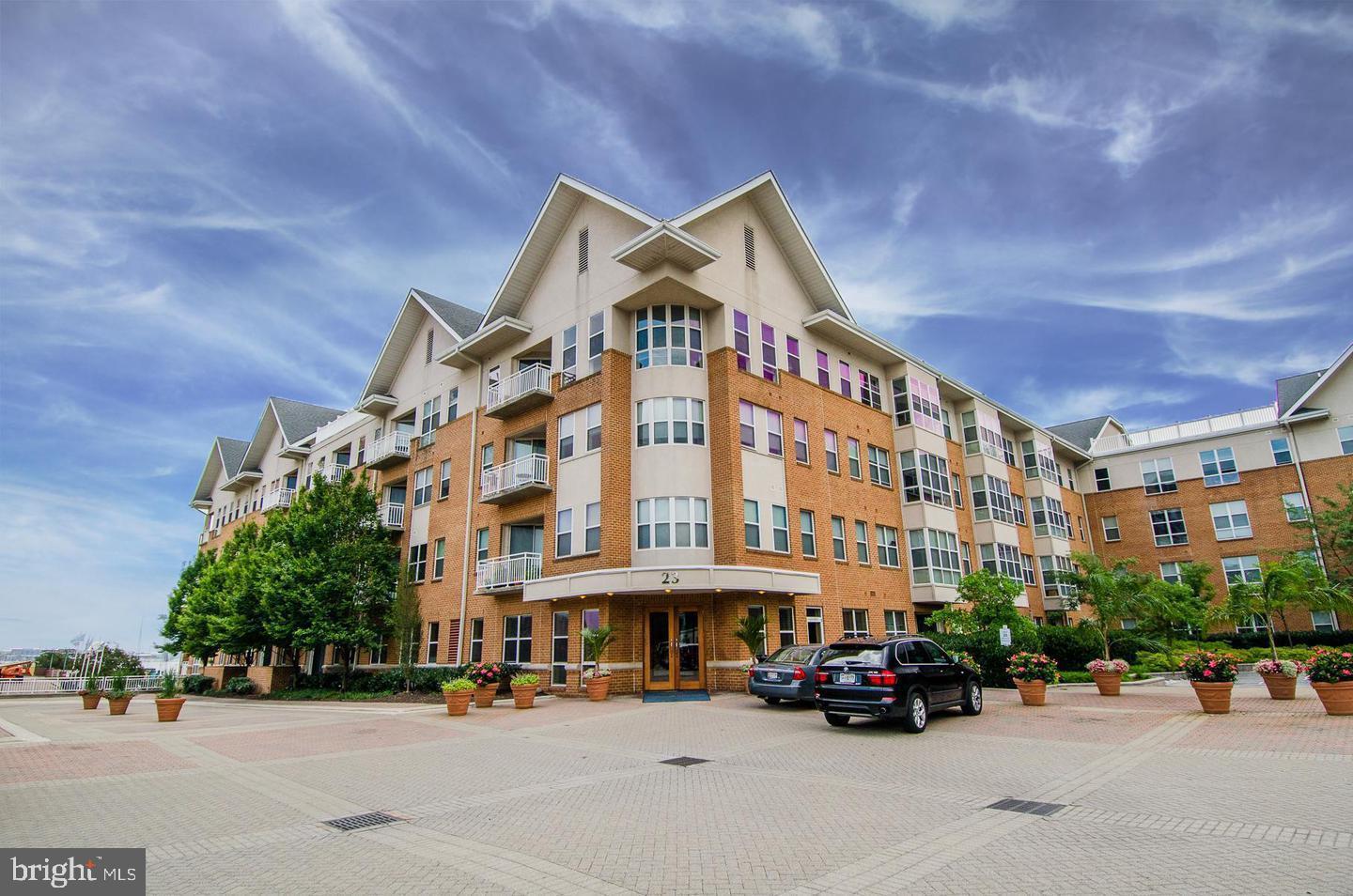 PIERSIDE AT HARBORVIEW - Residential