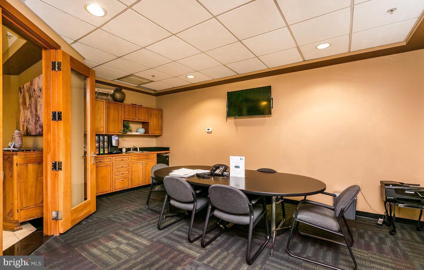 PIERSIDE AT HARBORVIEW - Residential