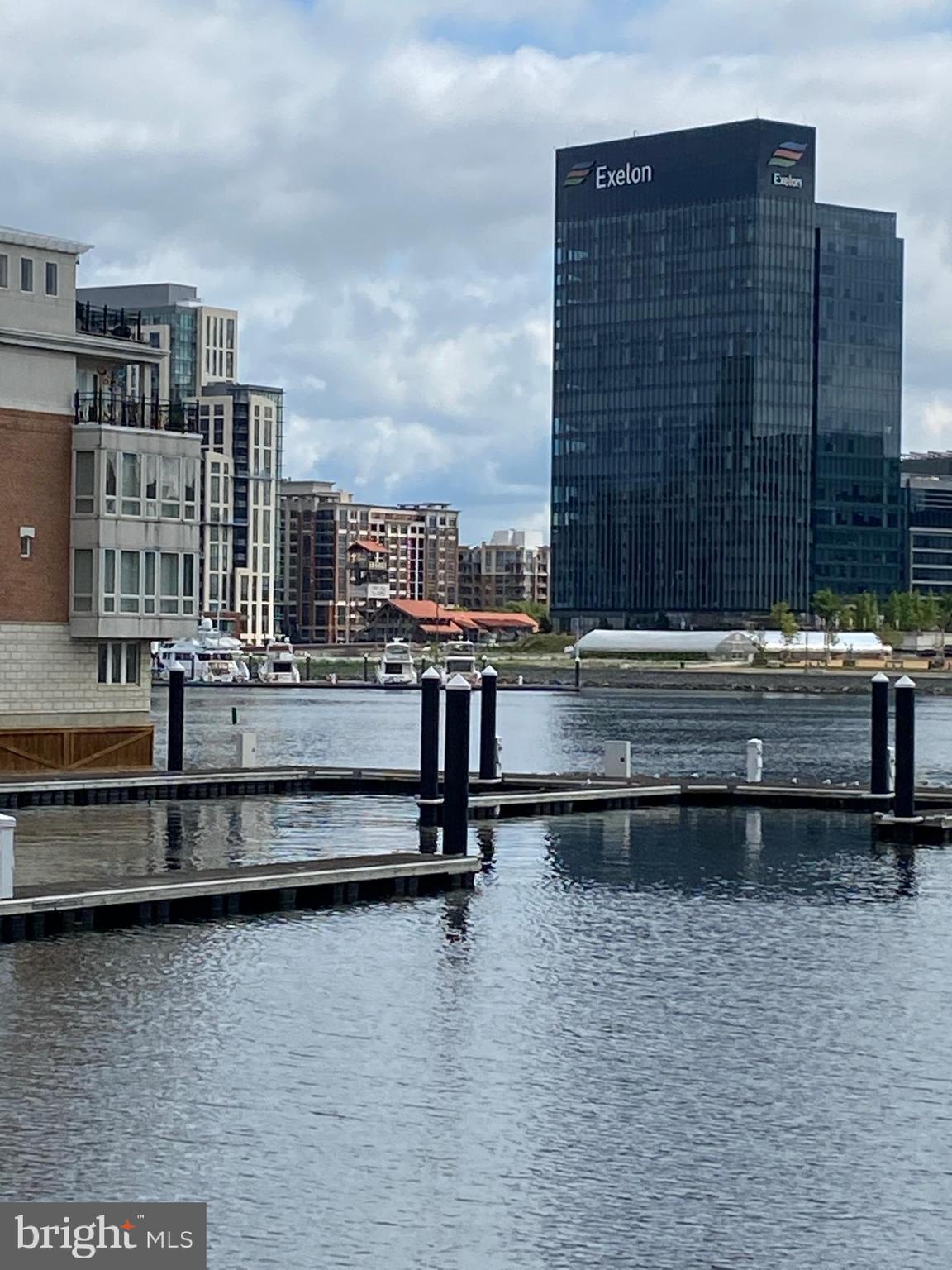 PIERSIDE AT HARBORVIEW - Residential