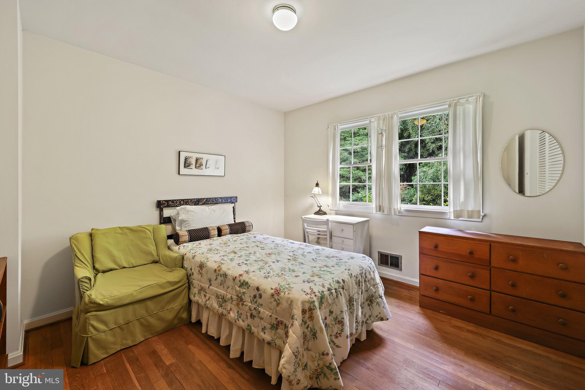 RIVERCREST - Residential