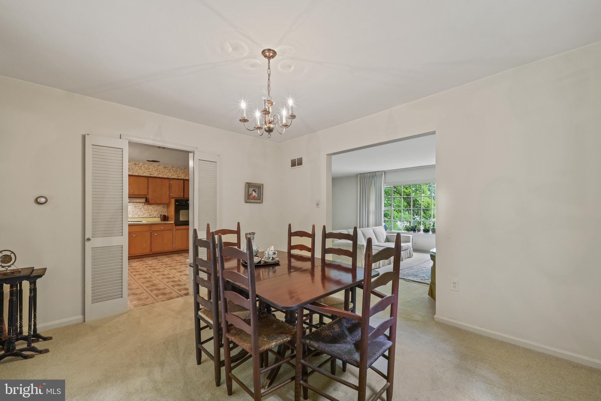 RIVERCREST - Residential