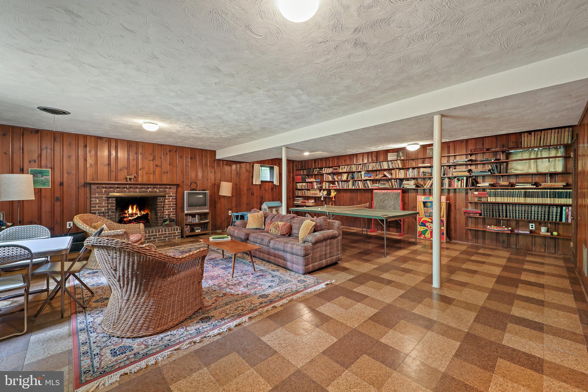 RIVERCREST - Residential