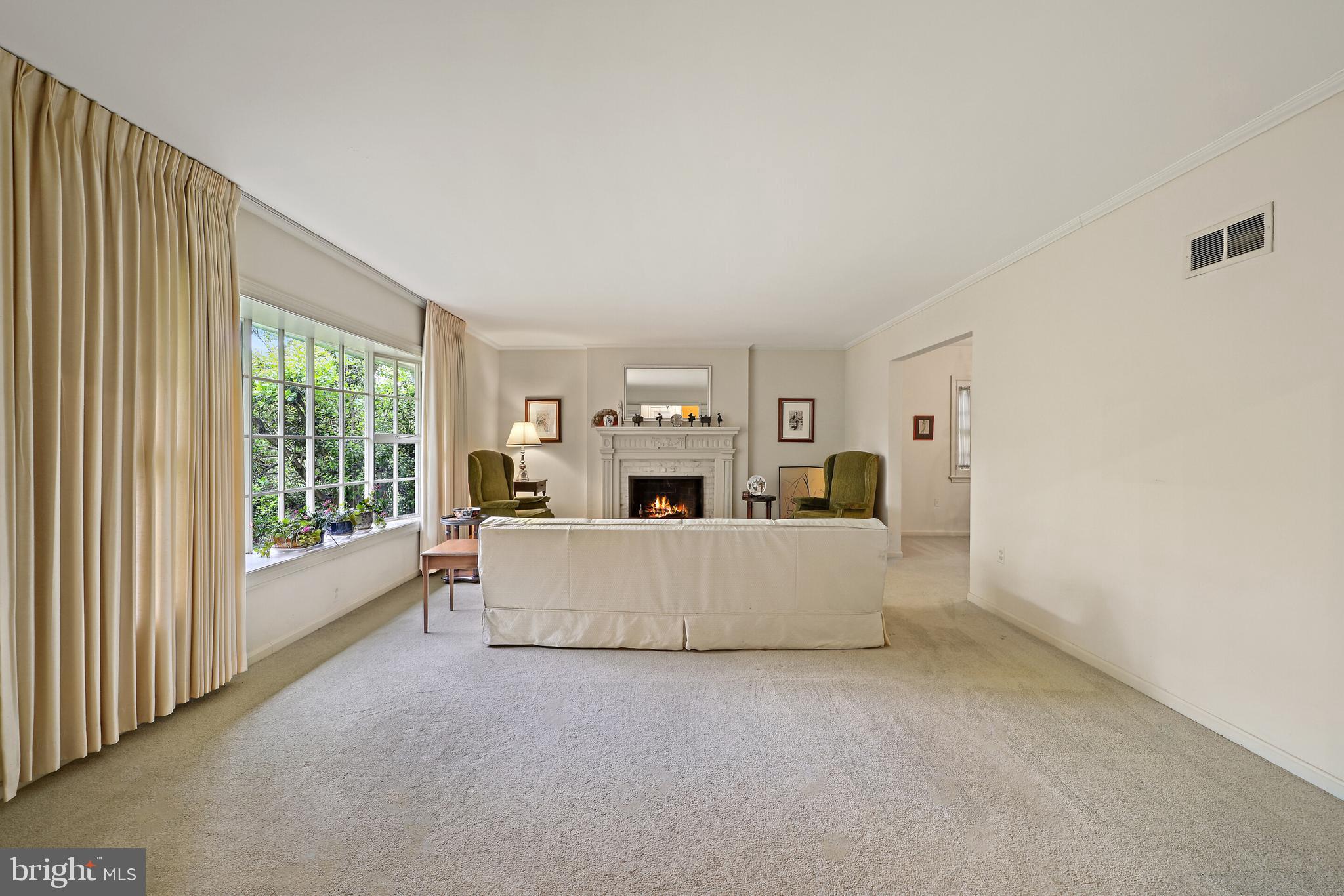 RIVERCREST - Residential