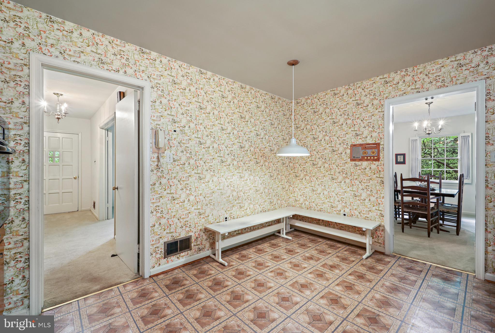 RIVERCREST - Residential