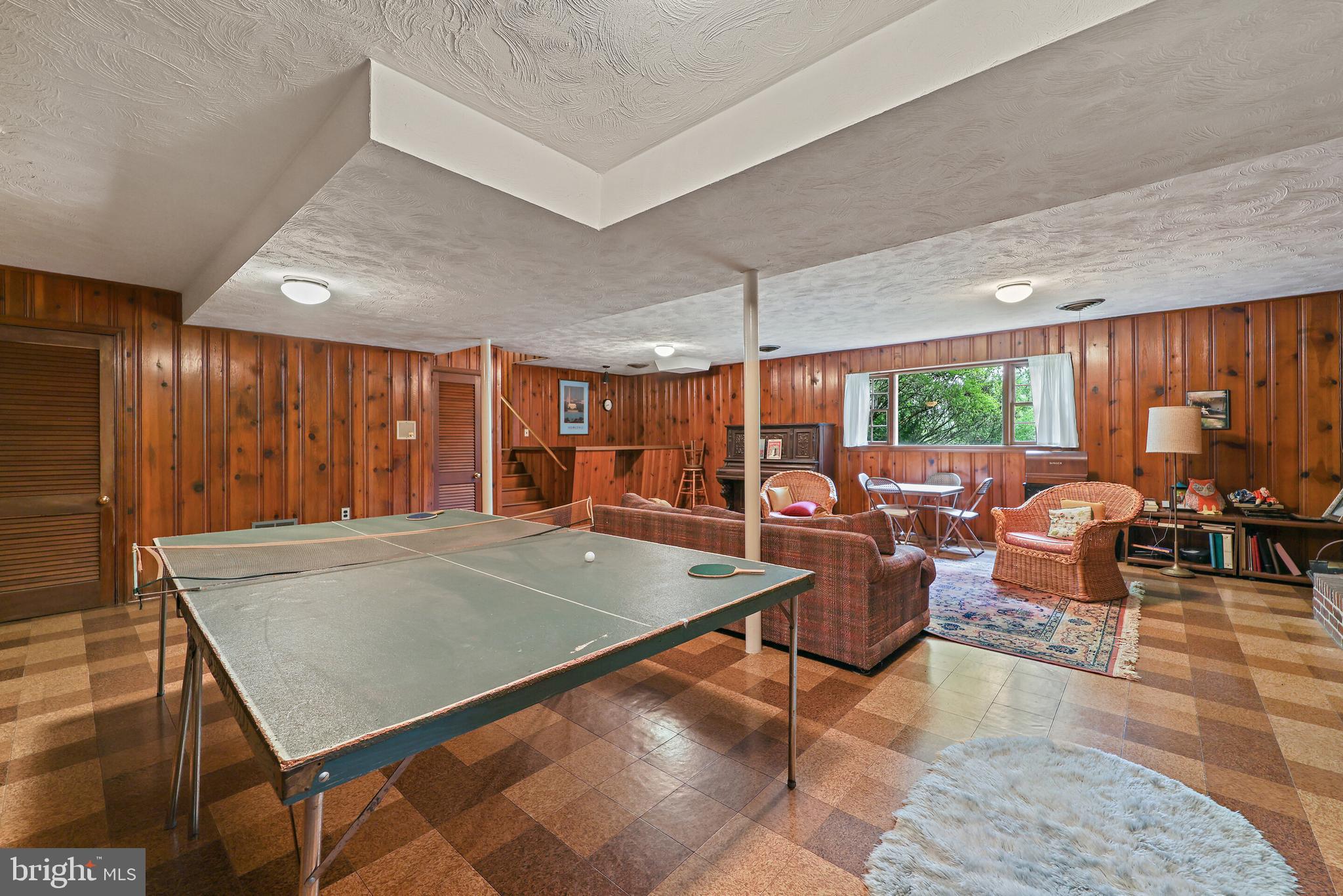 RIVERCREST - Residential