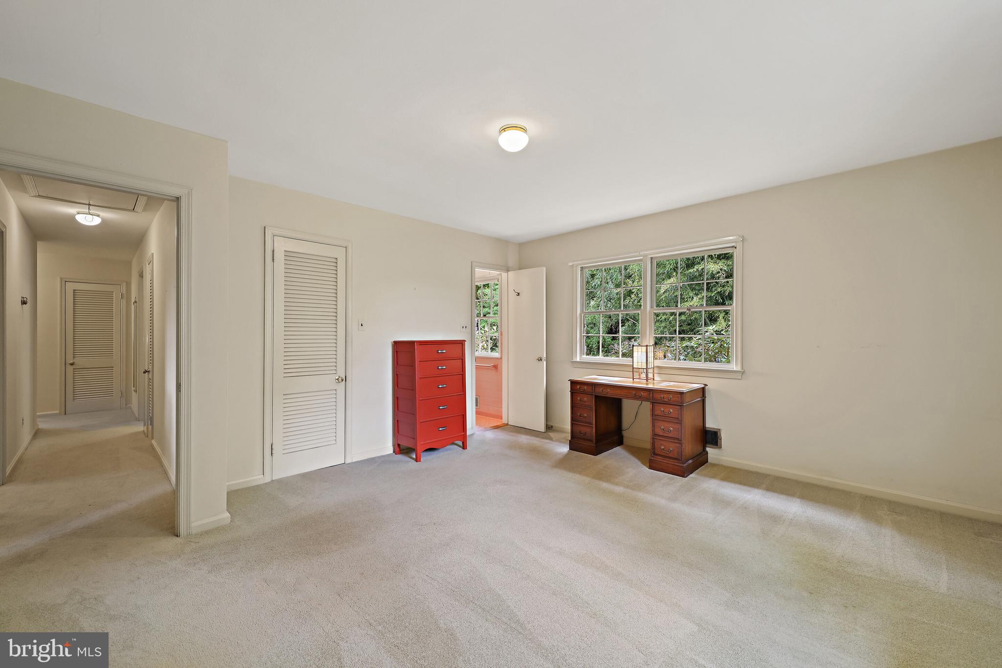 RIVERCREST - Residential