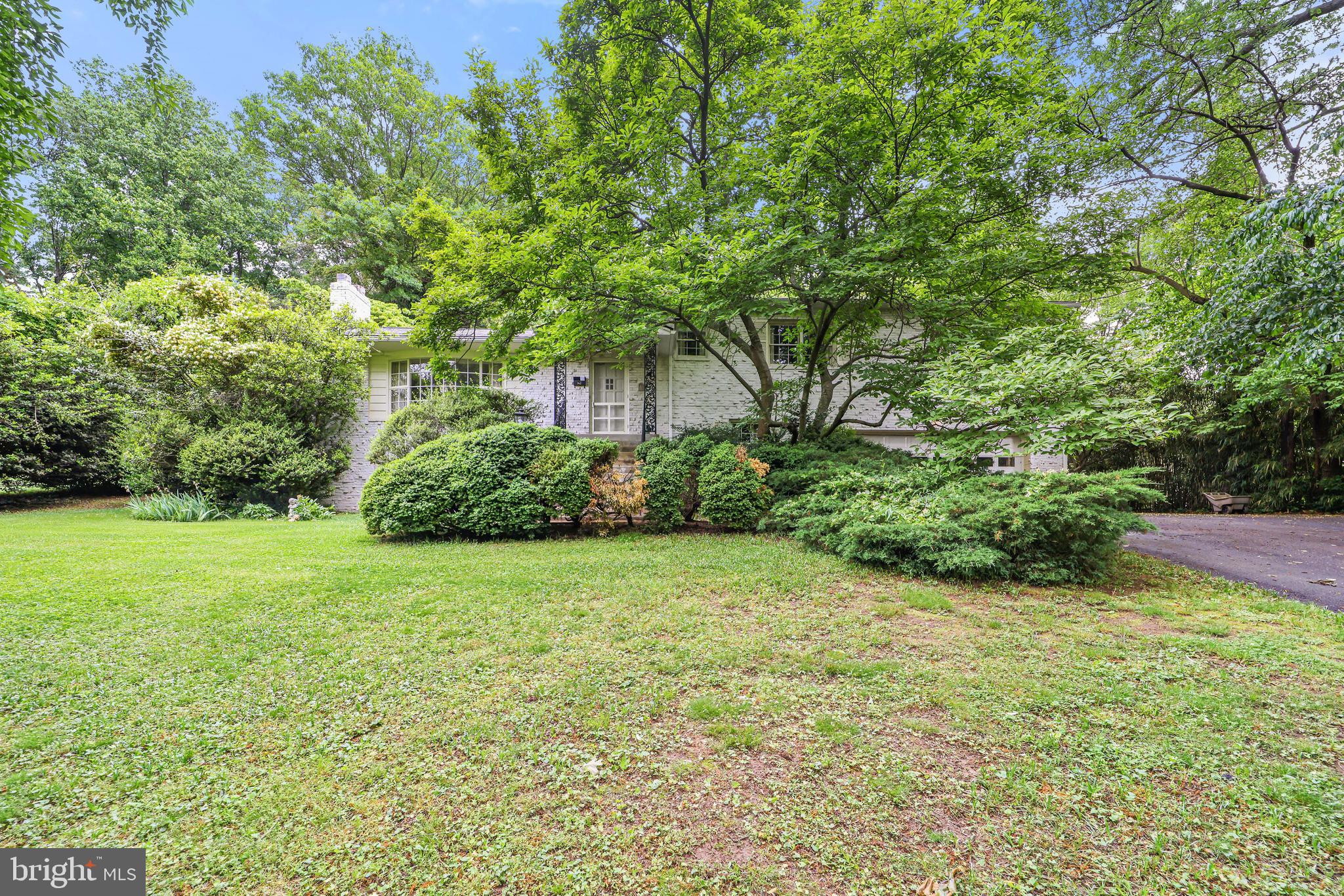 RIVERCREST - Residential