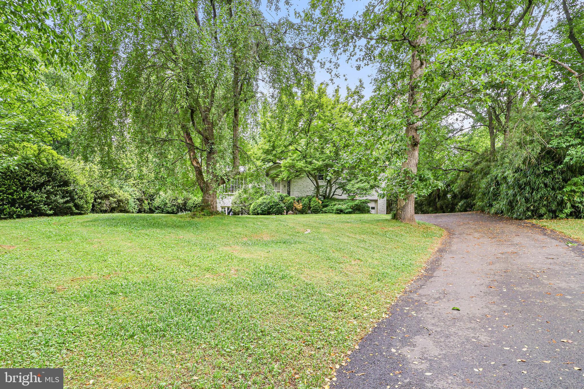 RIVERCREST - Residential