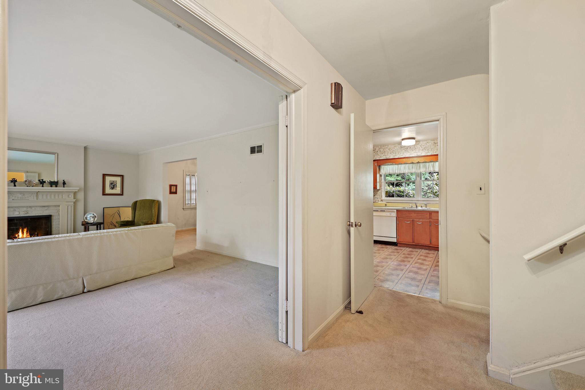 RIVERCREST - Residential