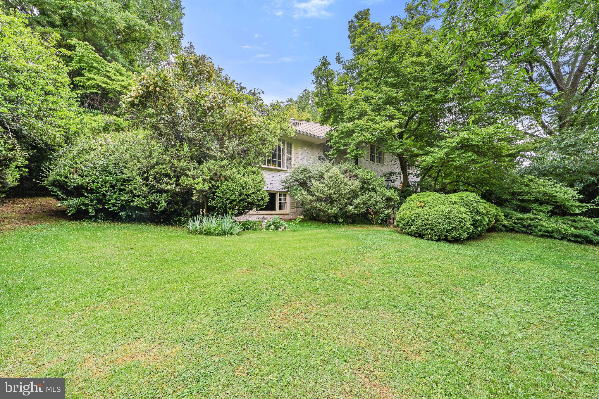 RIVERCREST - Residential