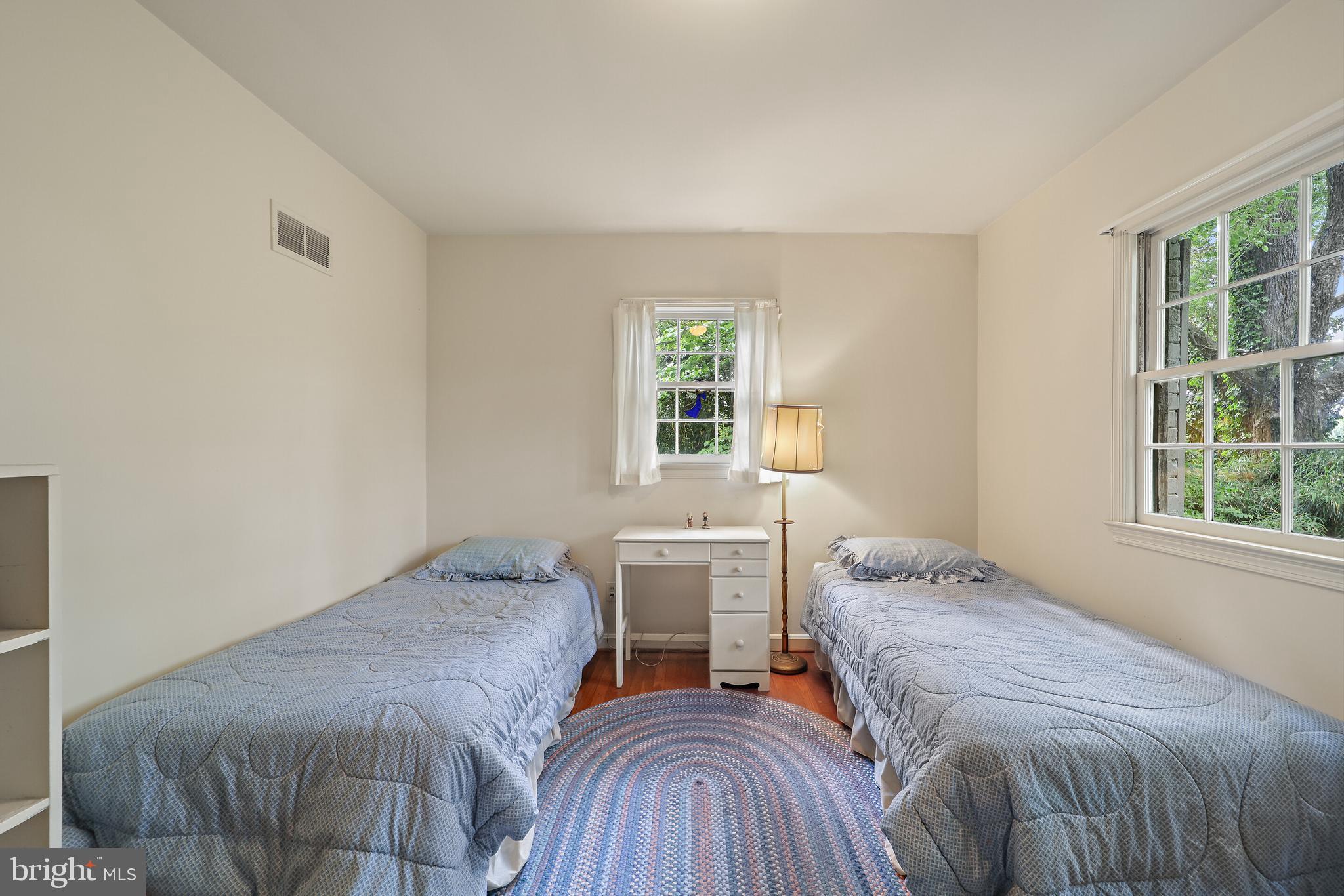 RIVERCREST - Residential