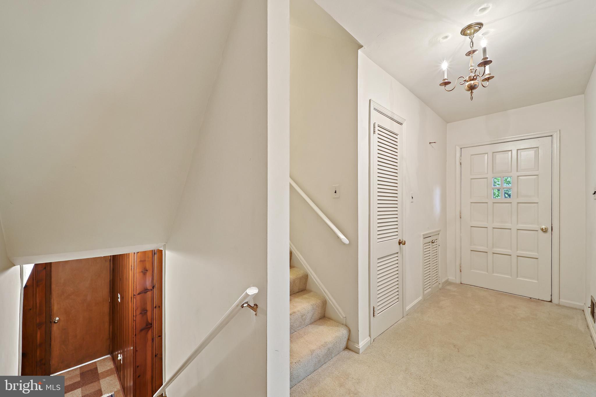 RIVERCREST - Residential