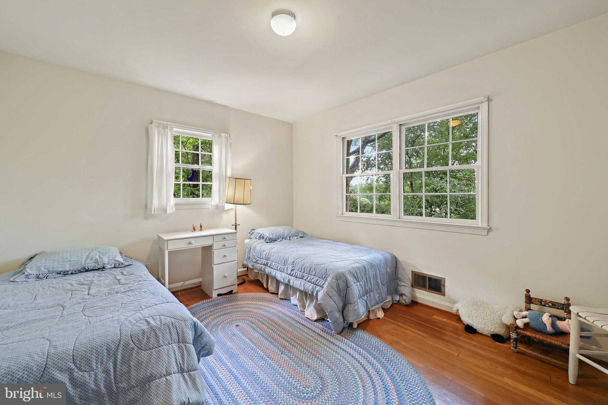 RIVERCREST - Residential