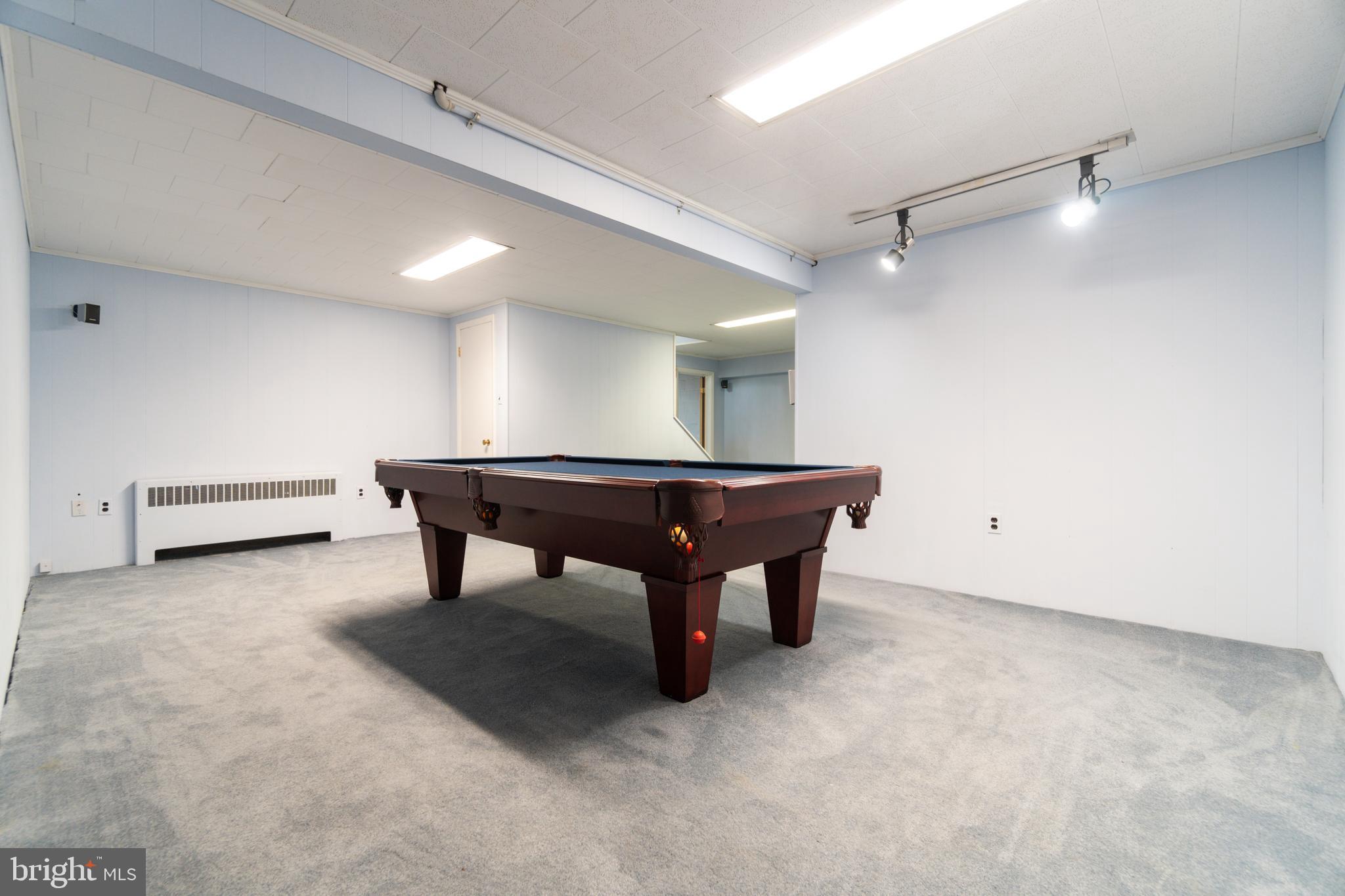 FAIRLAND ACRES - Residential