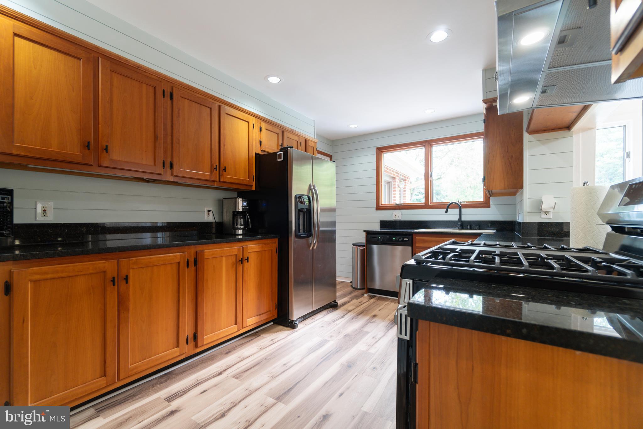 FAIRLAND ACRES - Residential