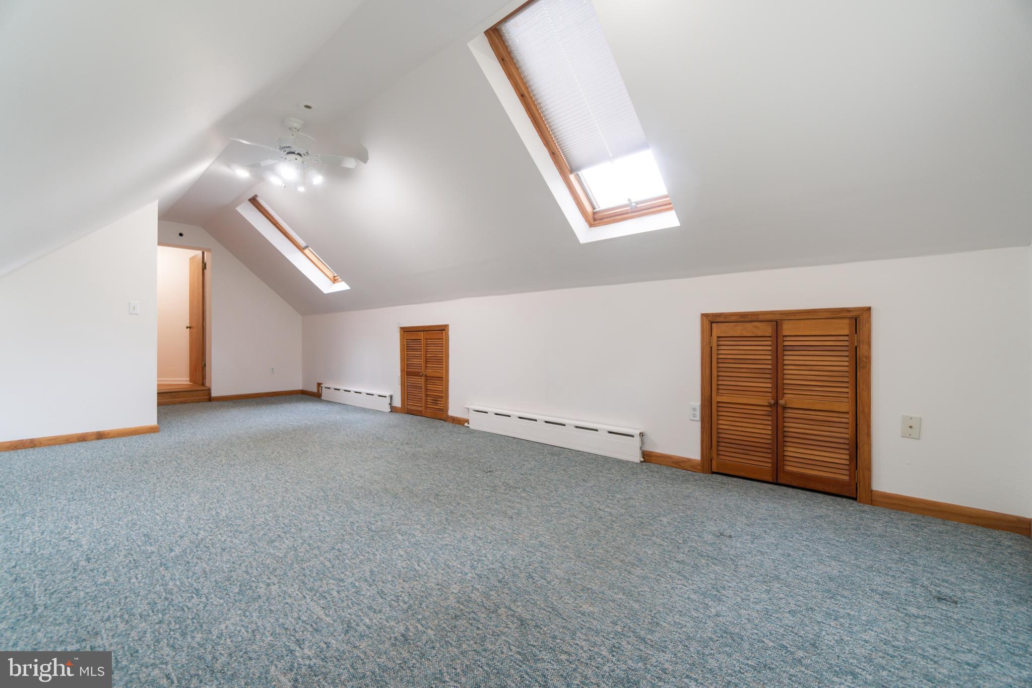 FAIRLAND ACRES - Residential