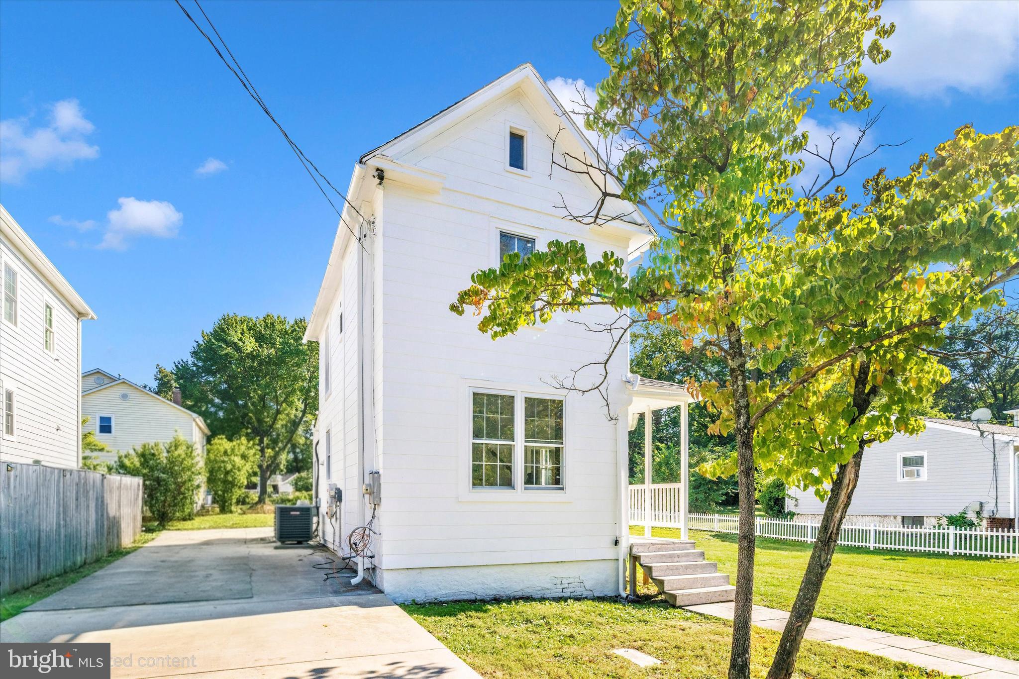 ROCKVILLE PARK - Residential Lease