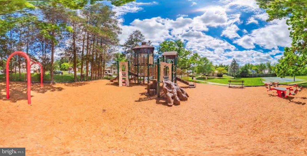 ROCKVILLE PARK - Residential Lease