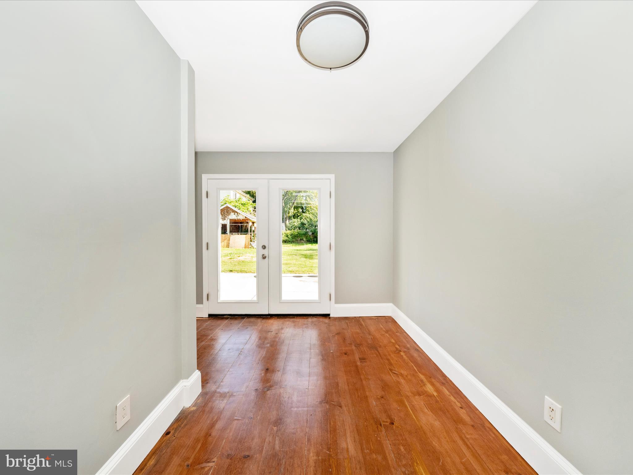 ROCKVILLE PARK - Residential Lease