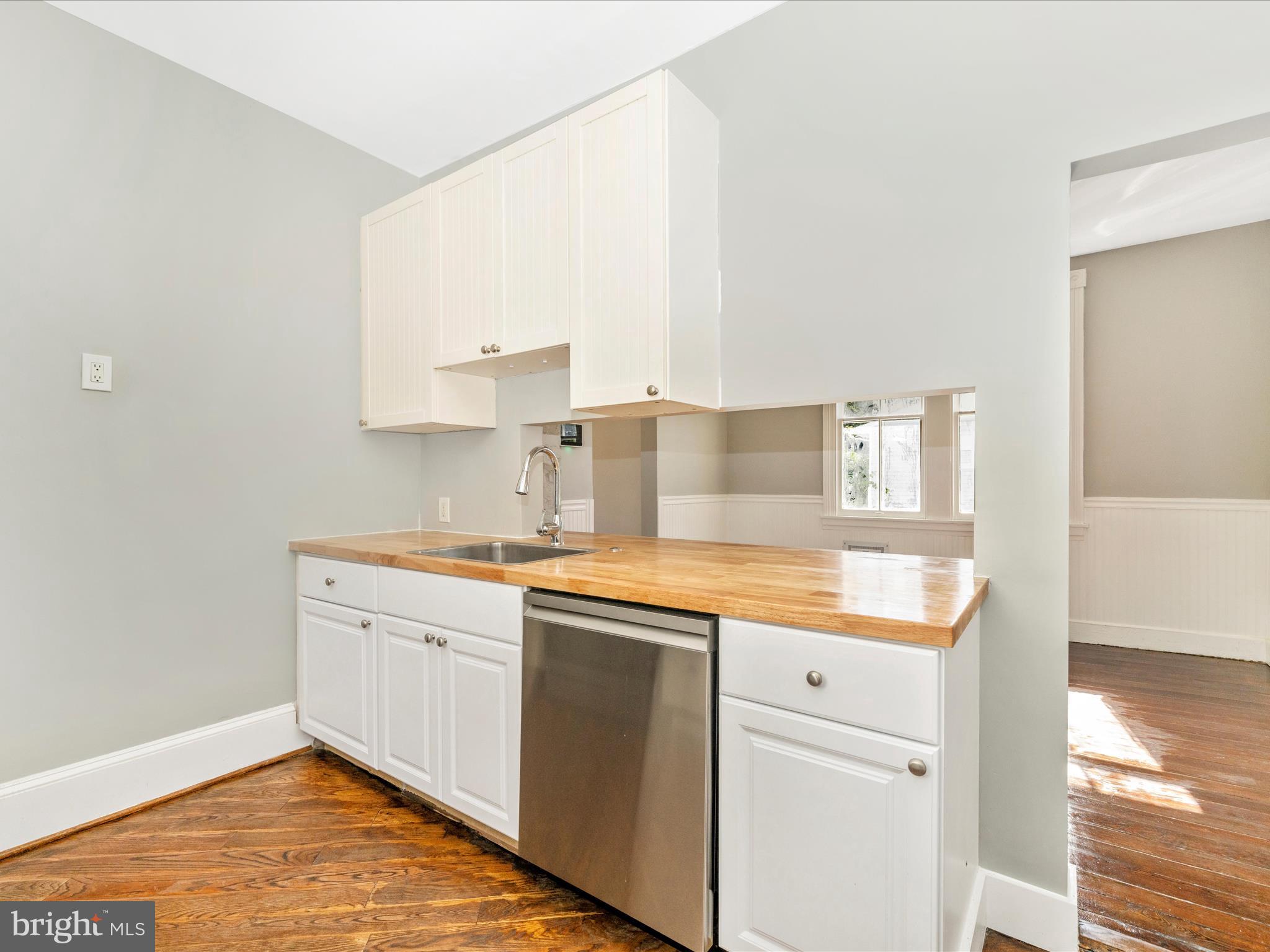 ROCKVILLE PARK - Residential Lease