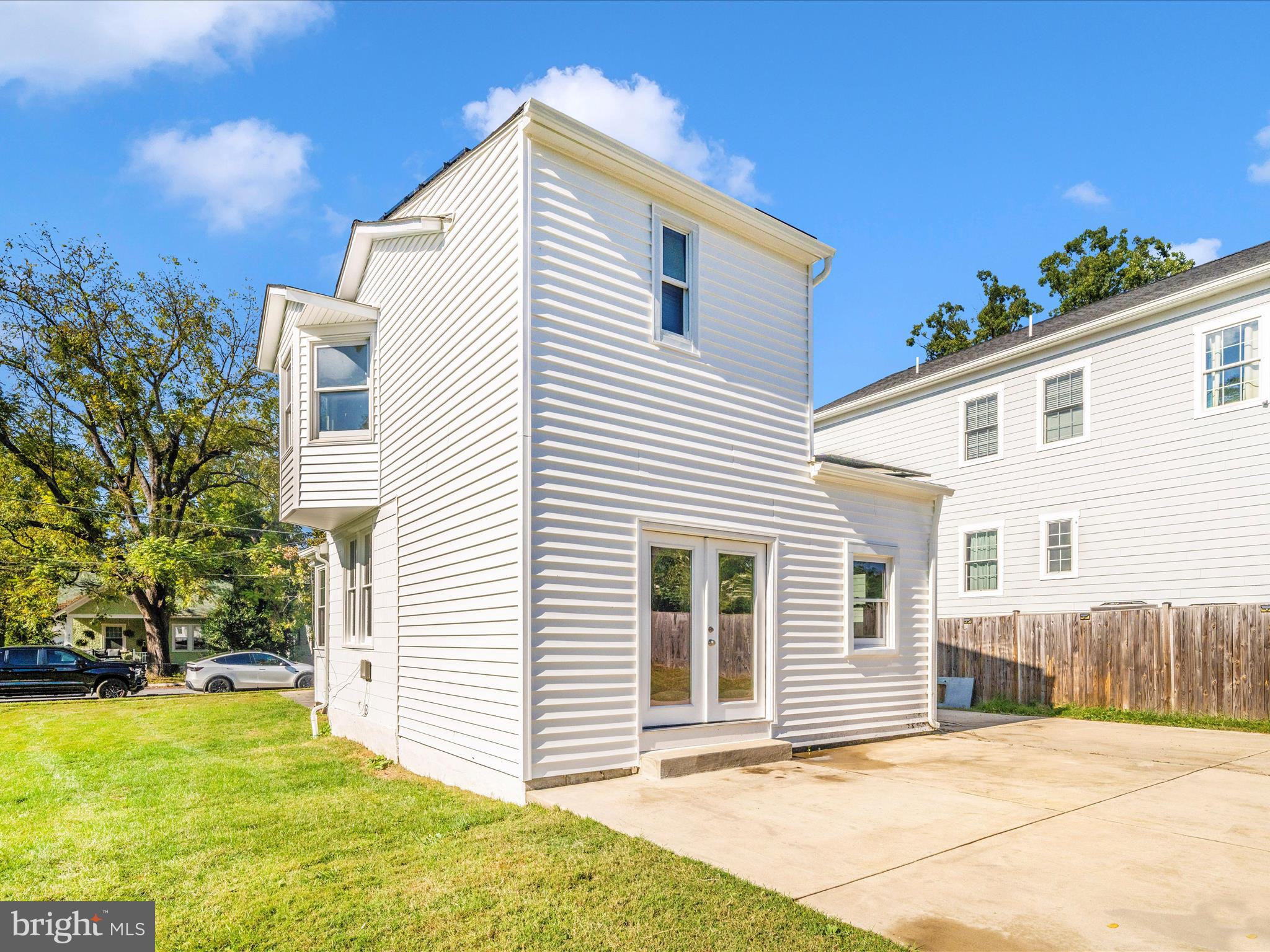 ROCKVILLE PARK - Residential Lease