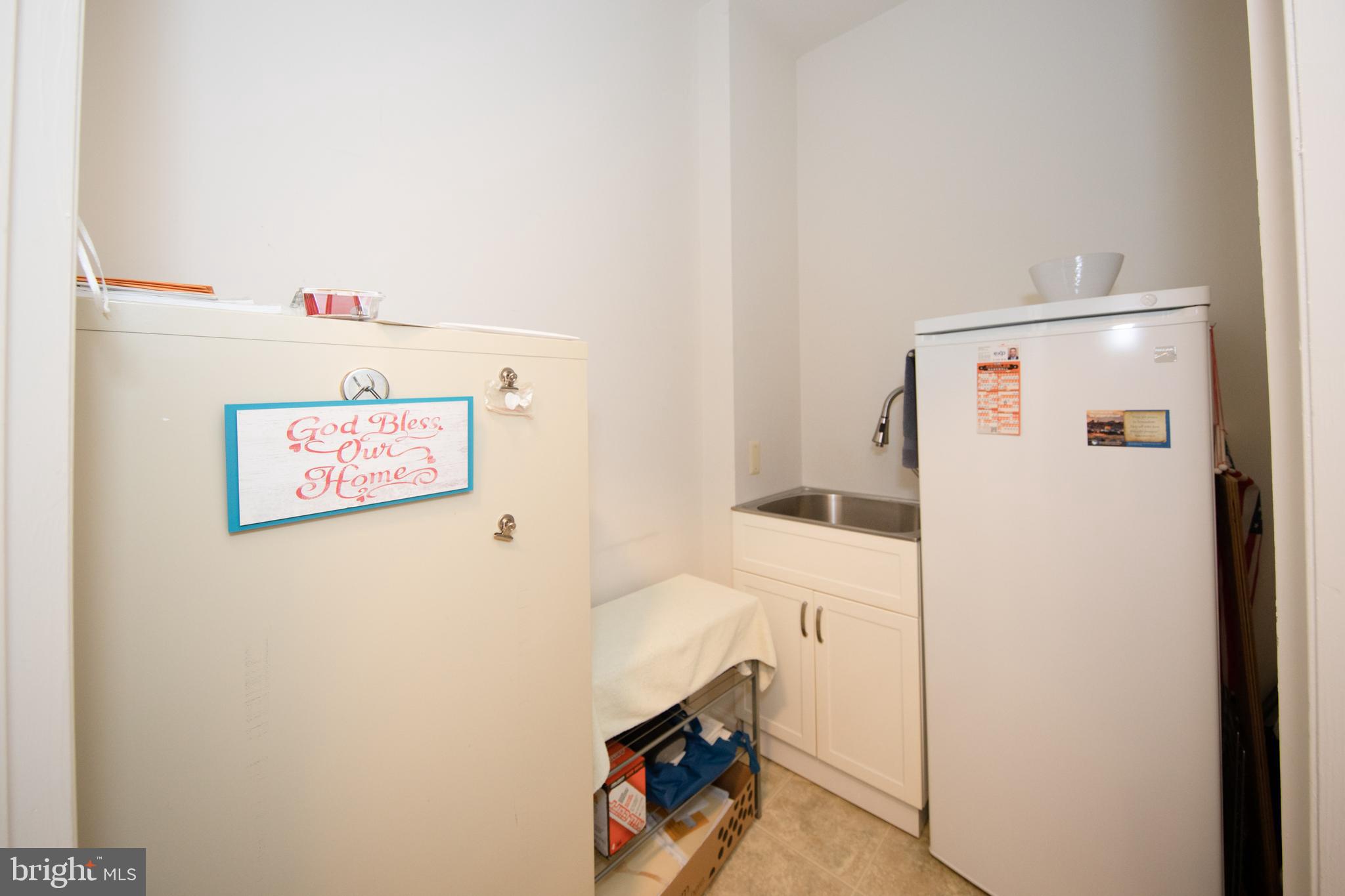 WINDSOR AT PERRY HALL FARMS - Residential