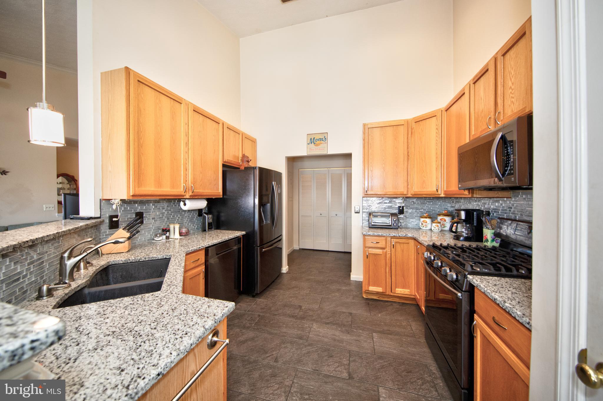 WINDSOR AT PERRY HALL FARMS - Residential