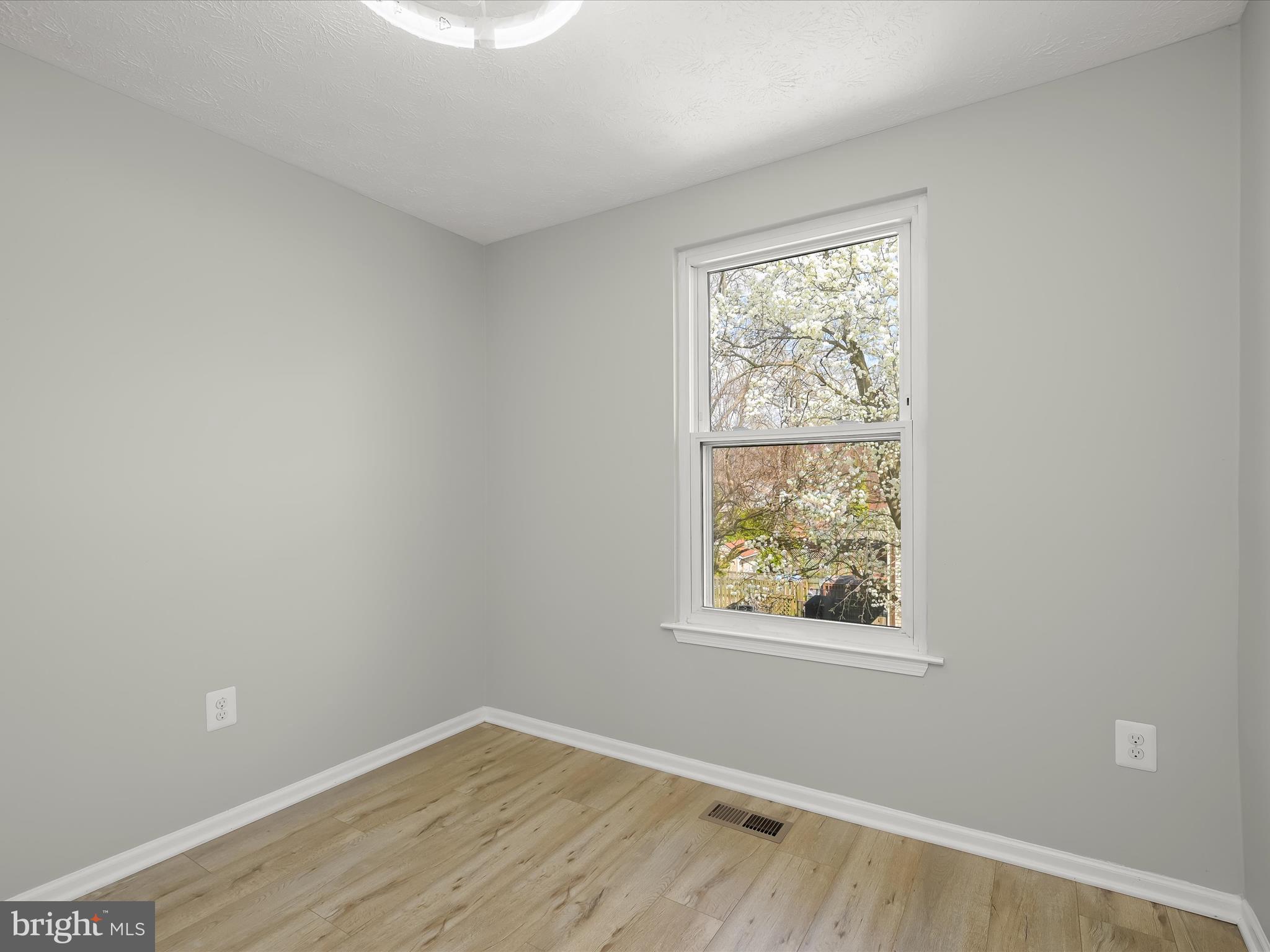 MAYFIELD MANOR - Residential