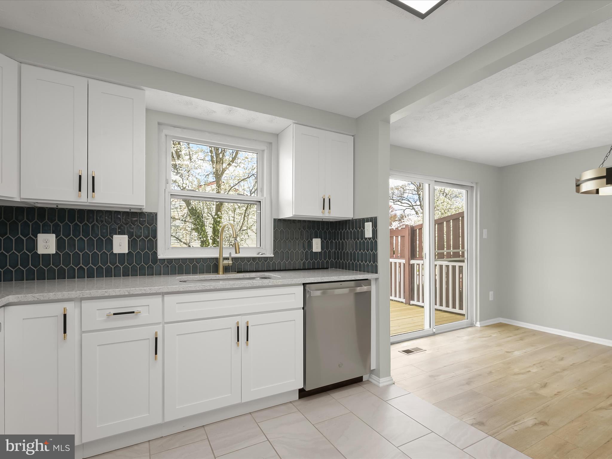 MAYFIELD MANOR - Residential