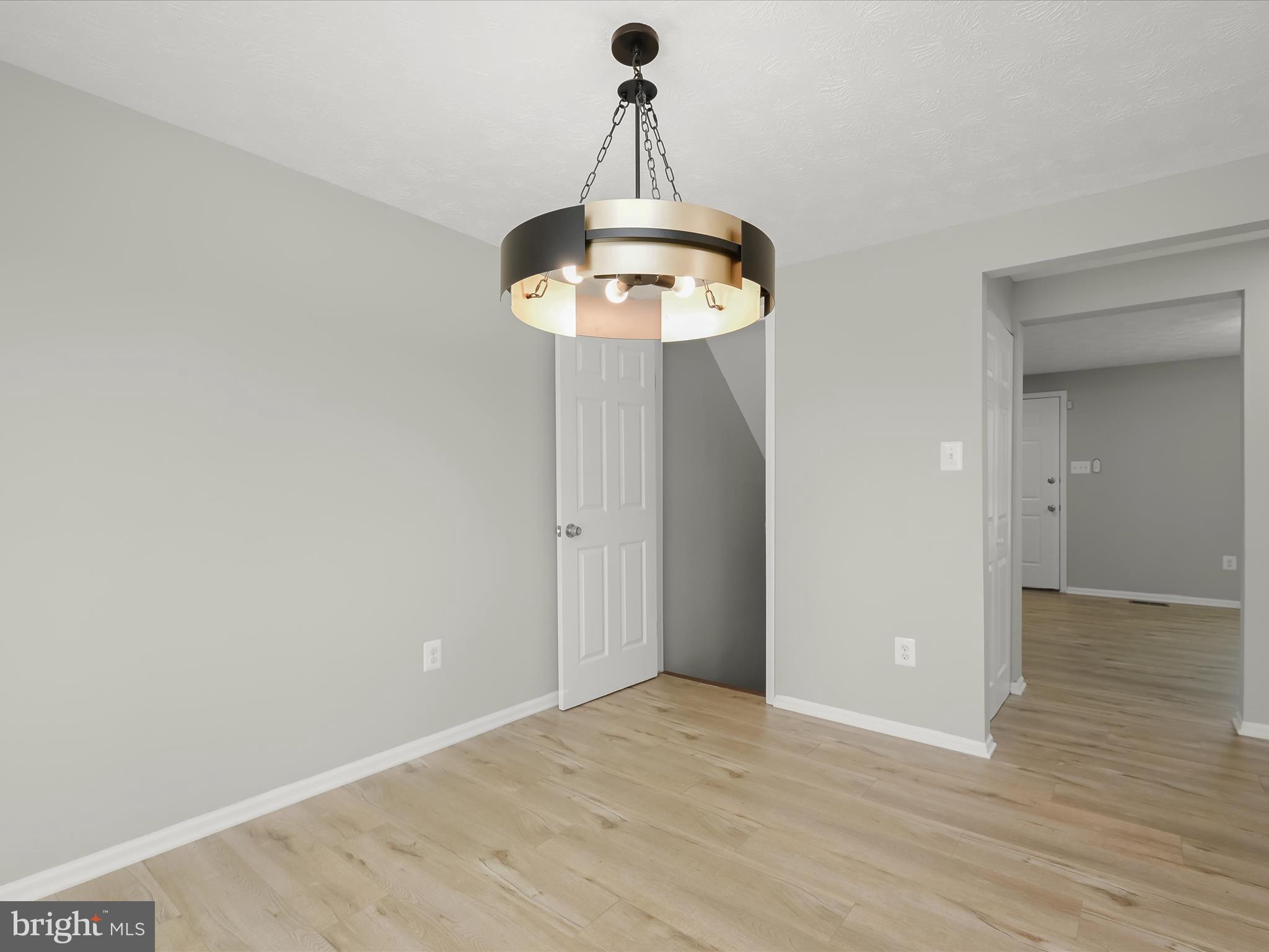 MAYFIELD MANOR - Residential