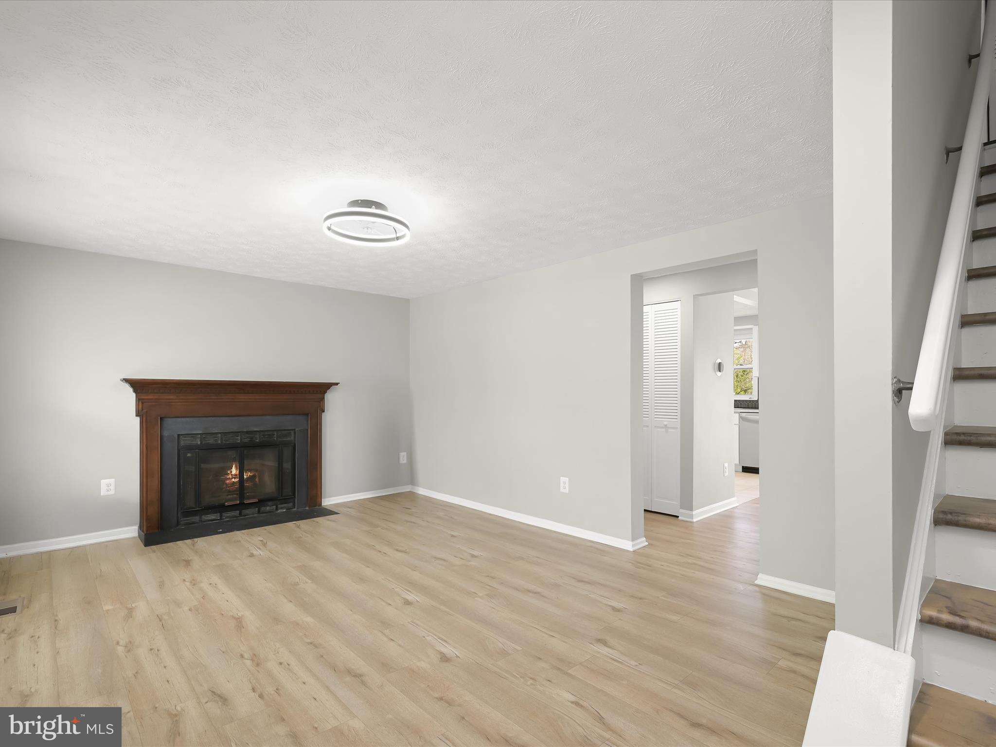 MAYFIELD MANOR - Residential