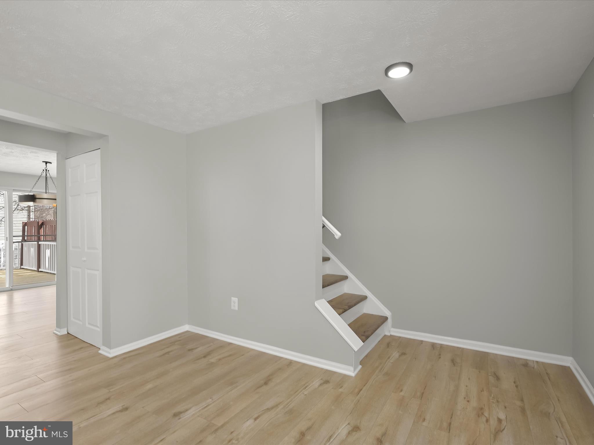 MAYFIELD MANOR - Residential