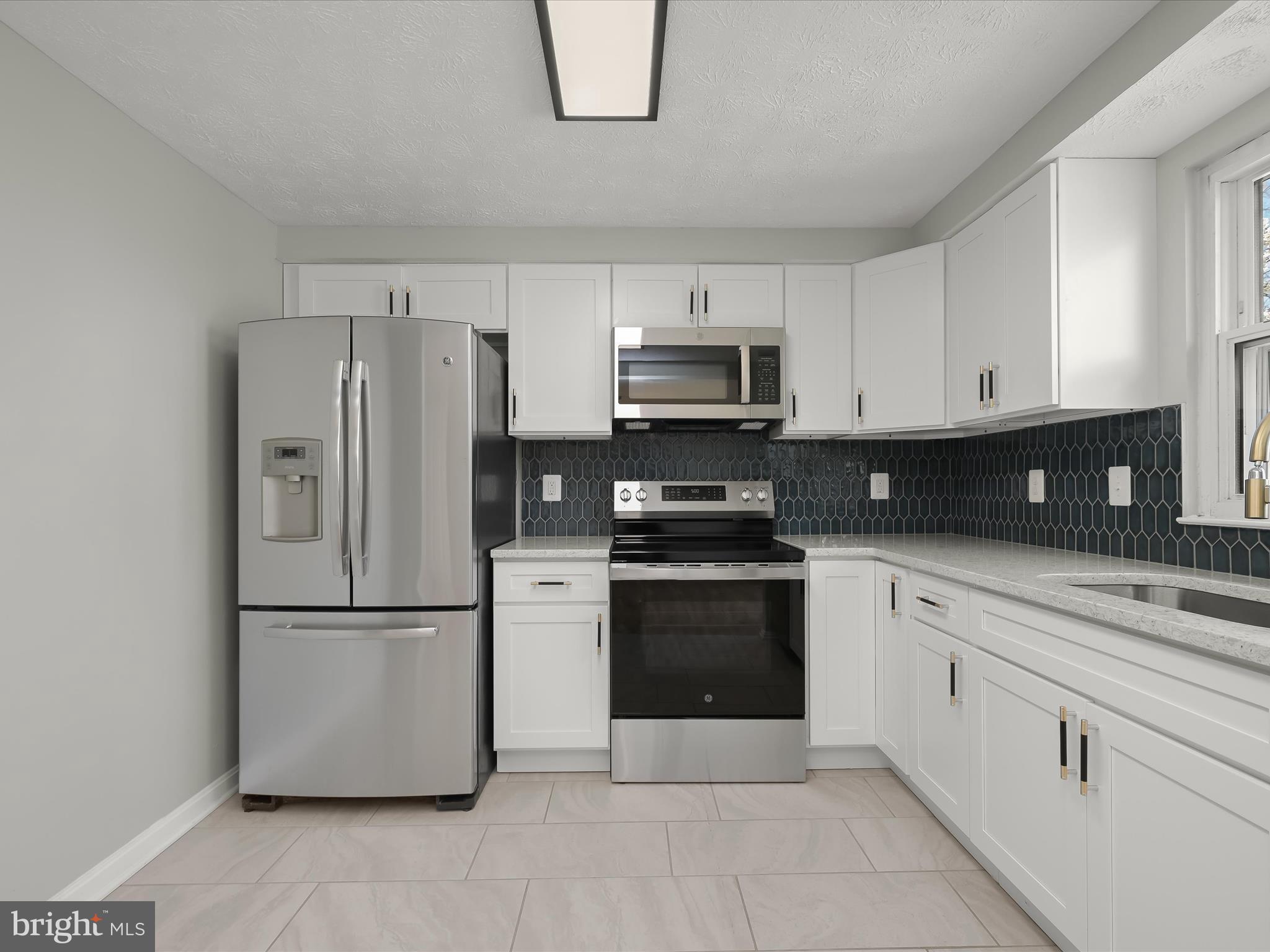 MAYFIELD MANOR - Residential