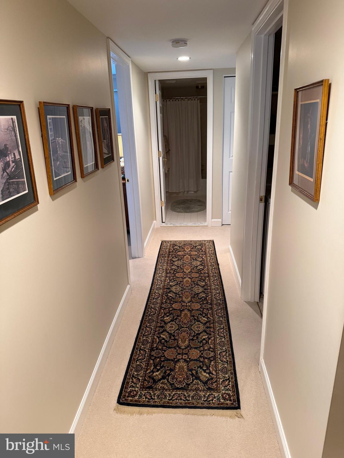 HOLLY HALL - Residential